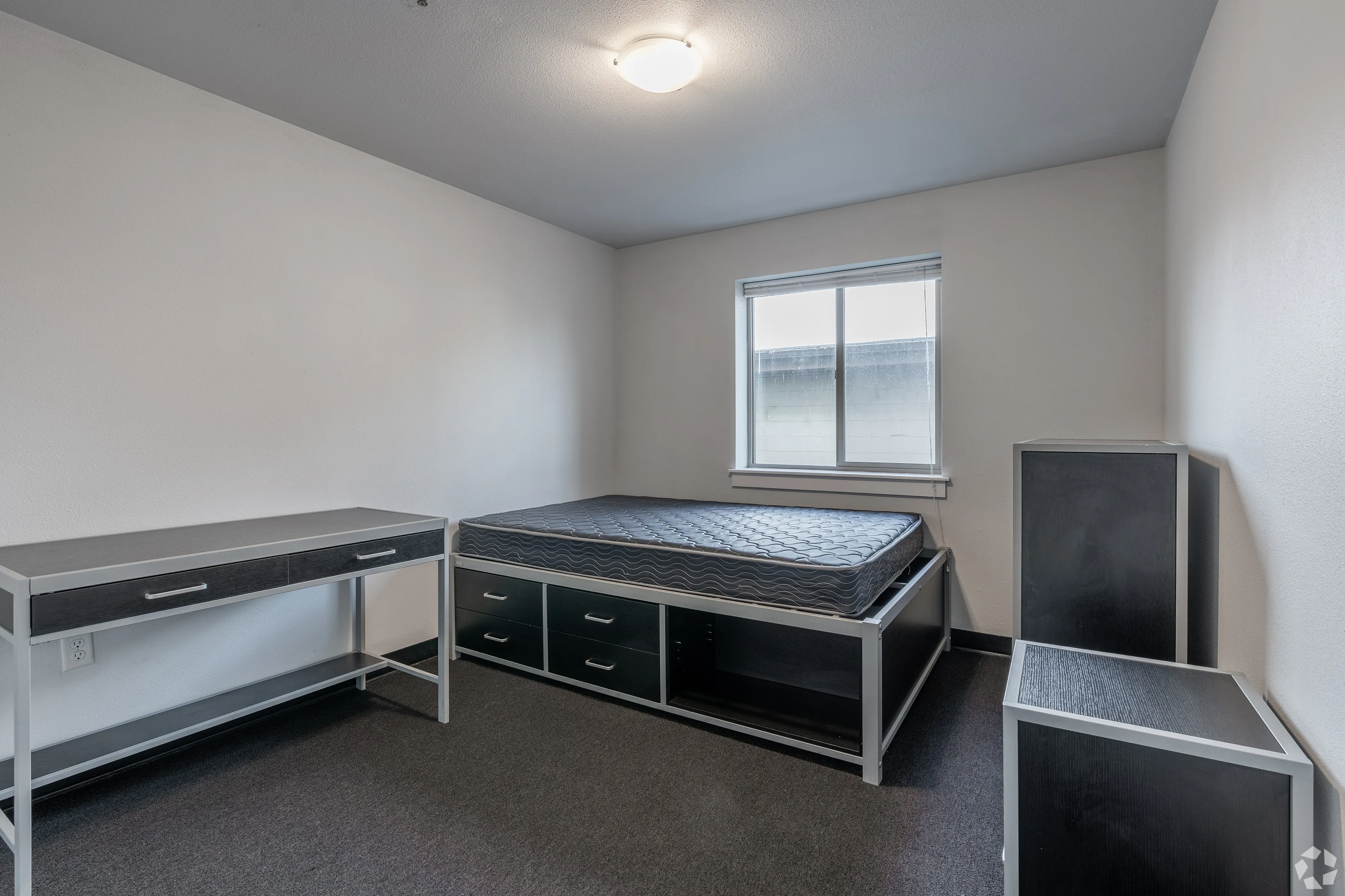 3x2 bedroom