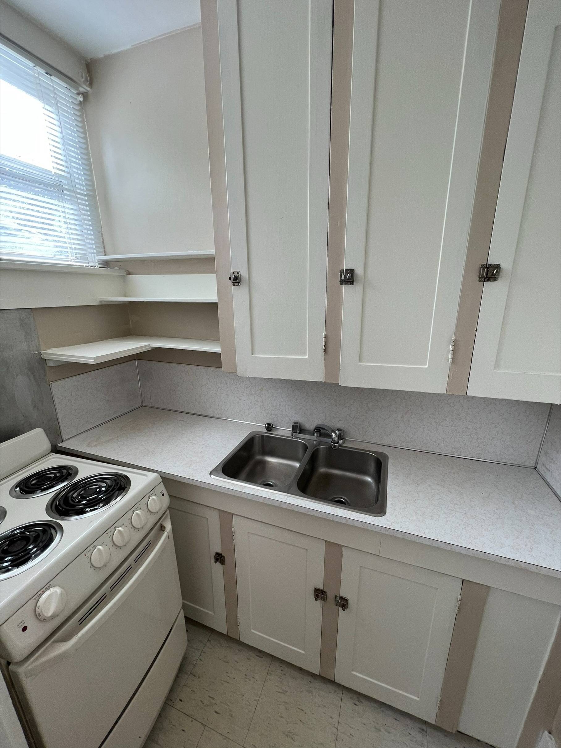 0x1 Studio Forest Hill Apartments