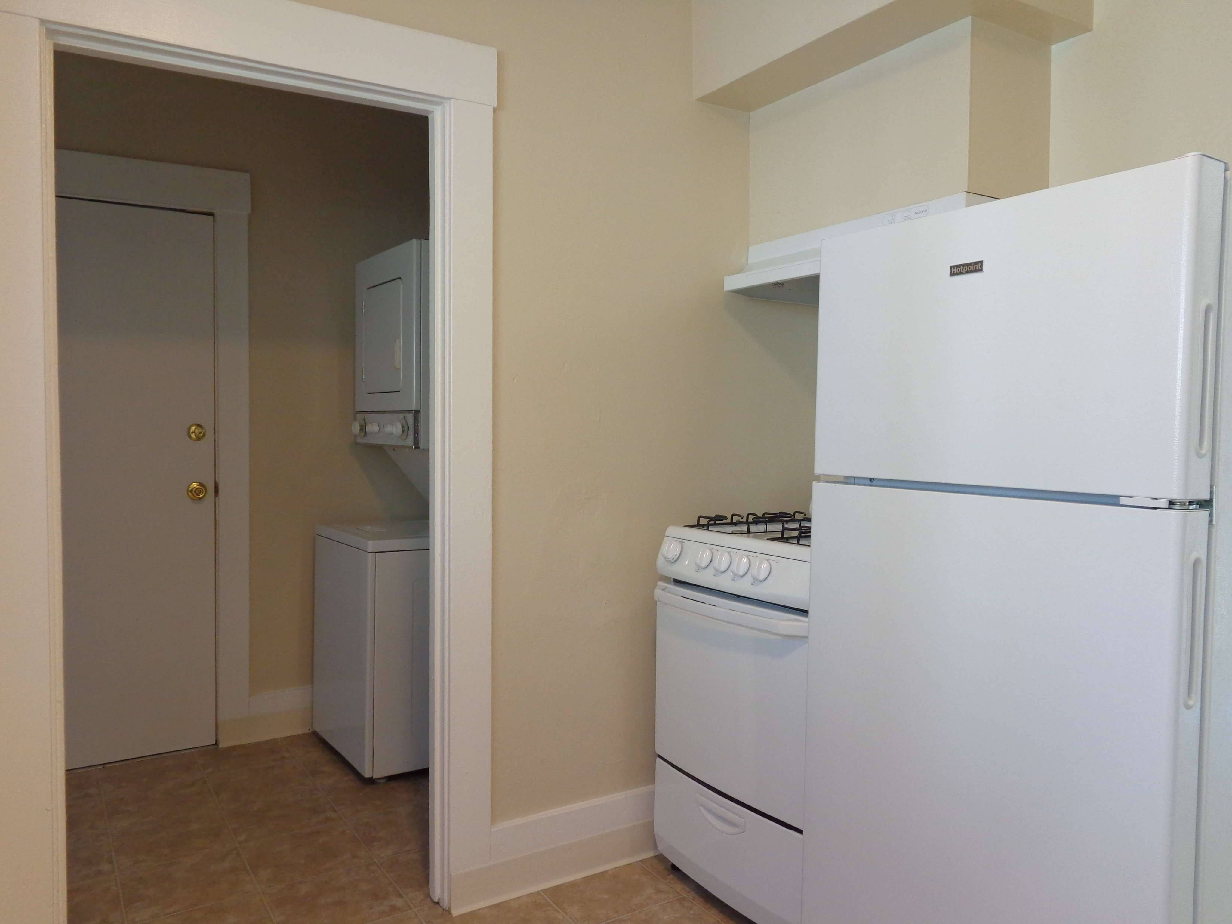 Kitchen/Laundry