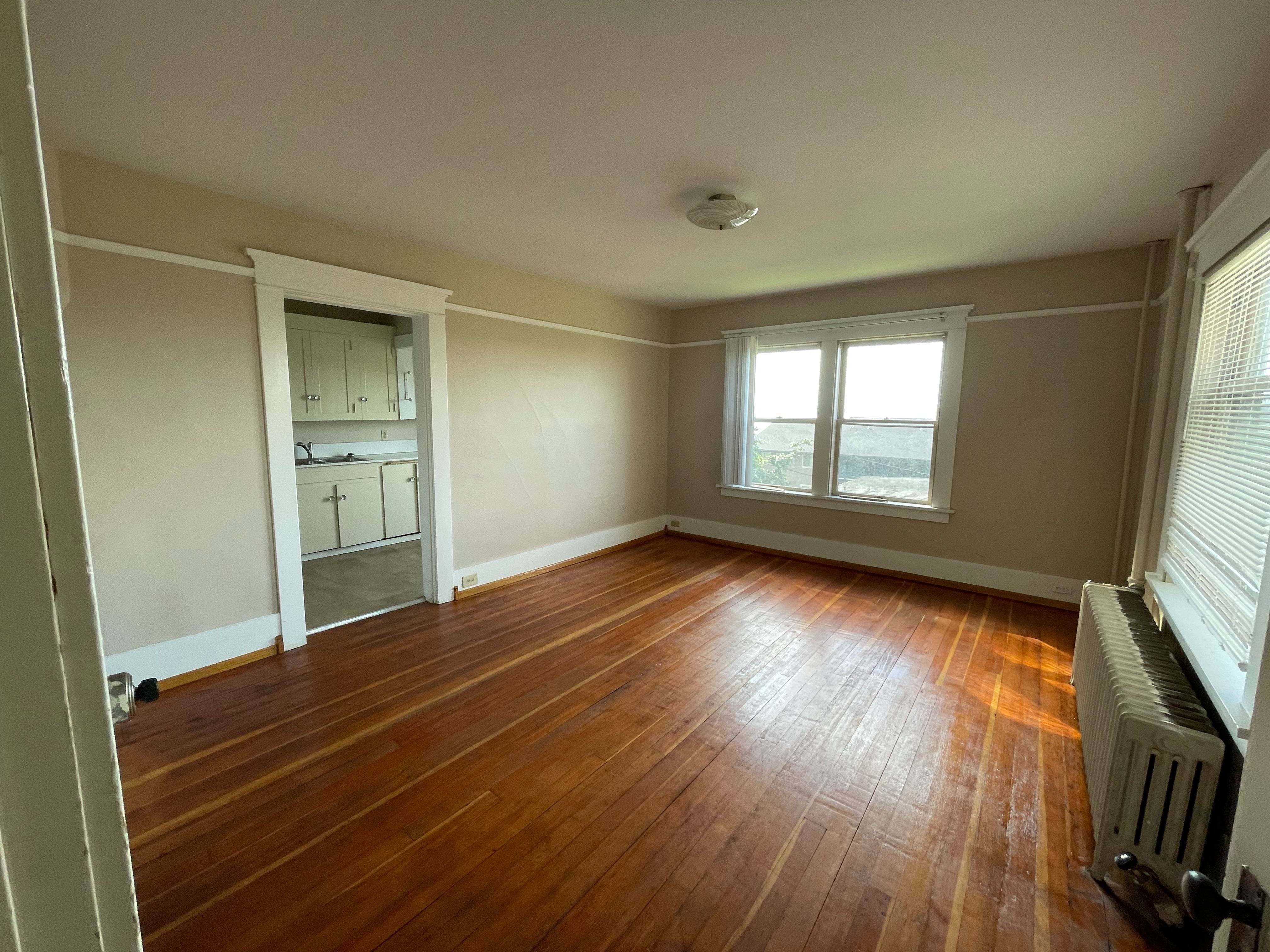 1x1 1 Bed Apartment Forest Hill Apartments