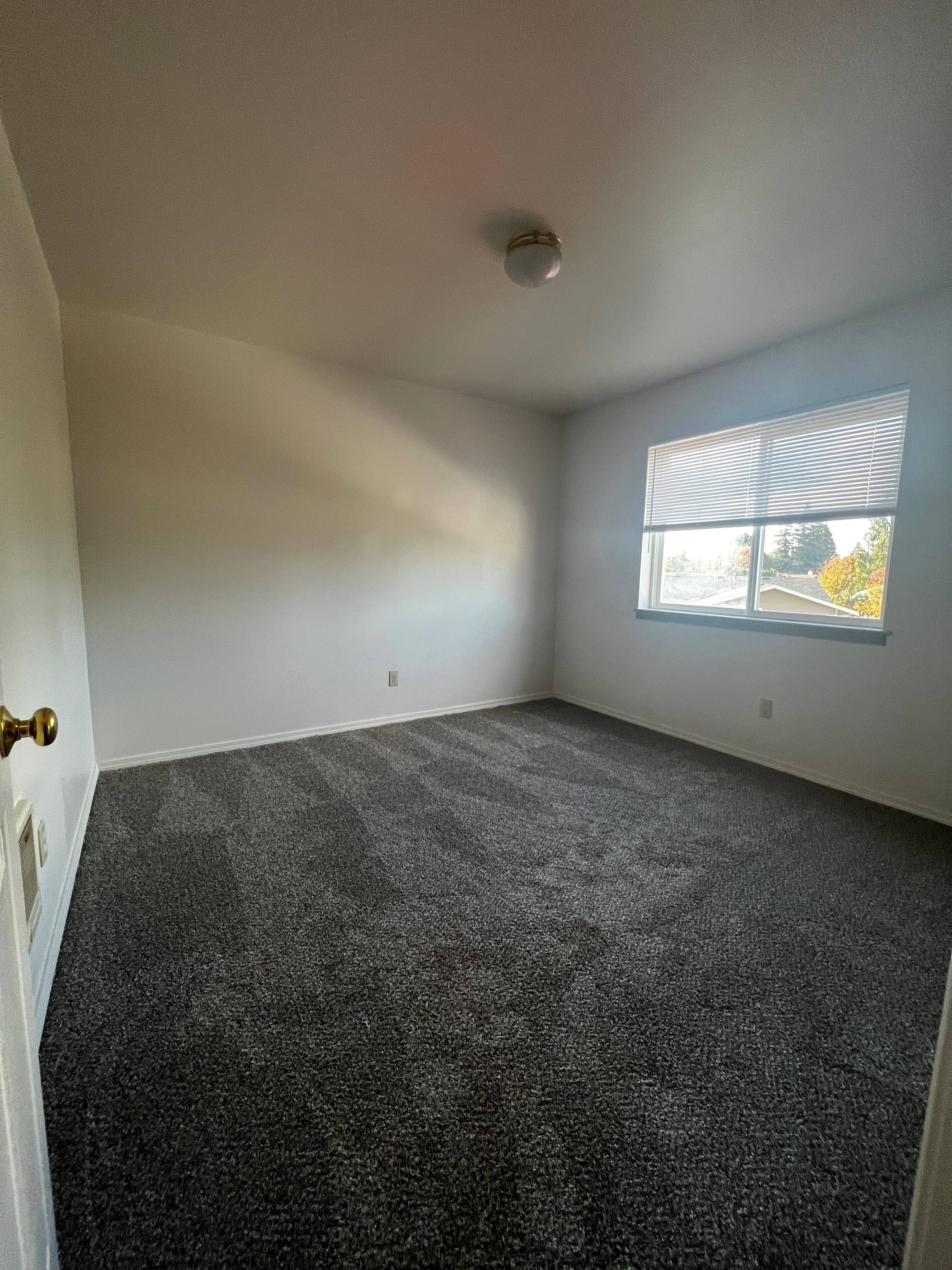 Two Bedroom 2 Bed Apartment Lion Head