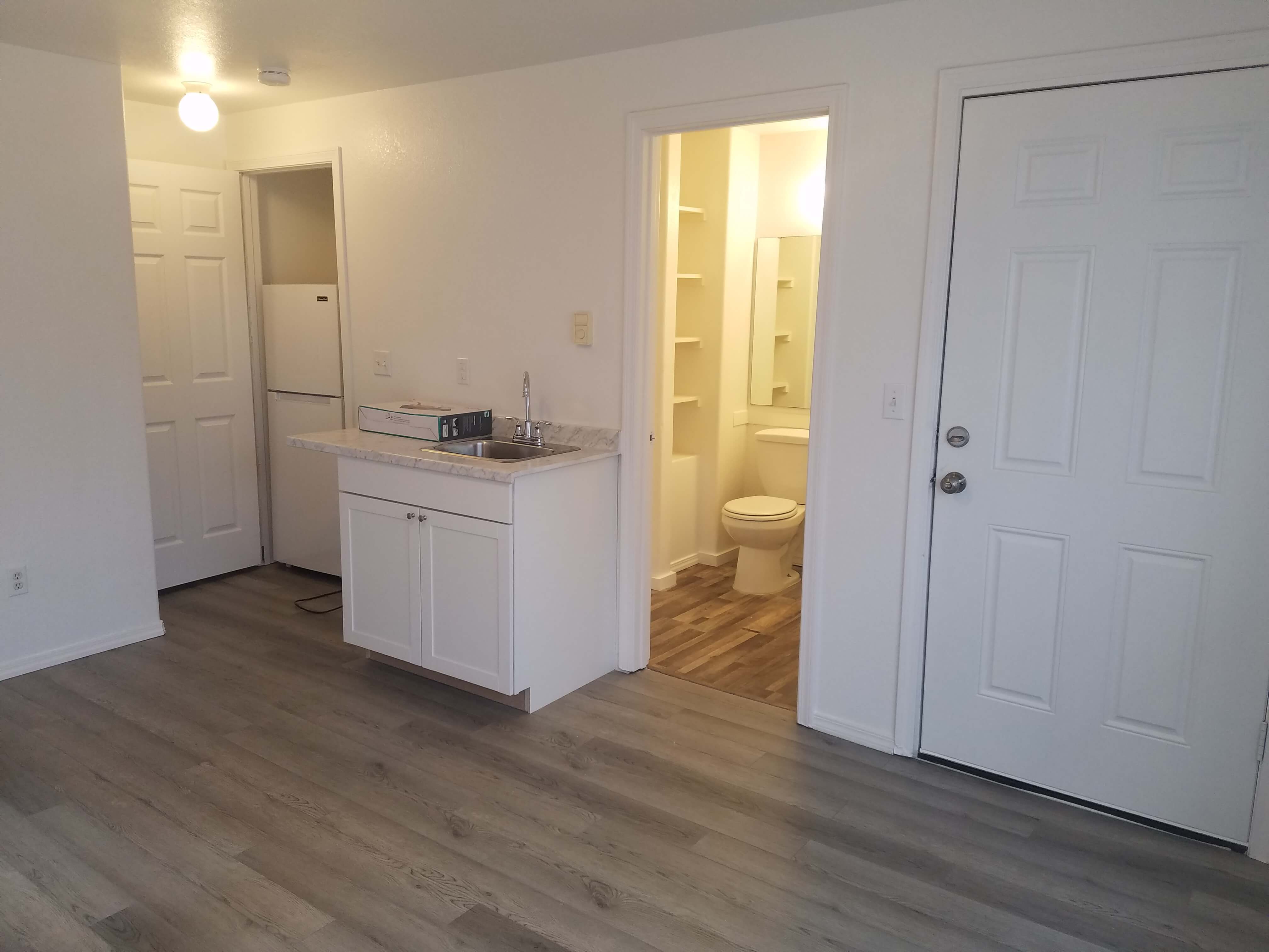 Studio - Kitchenette