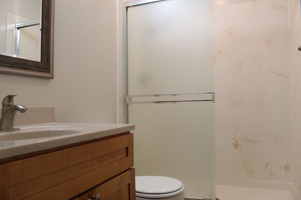 2x2 2 Bed Apartment Onstad Manor