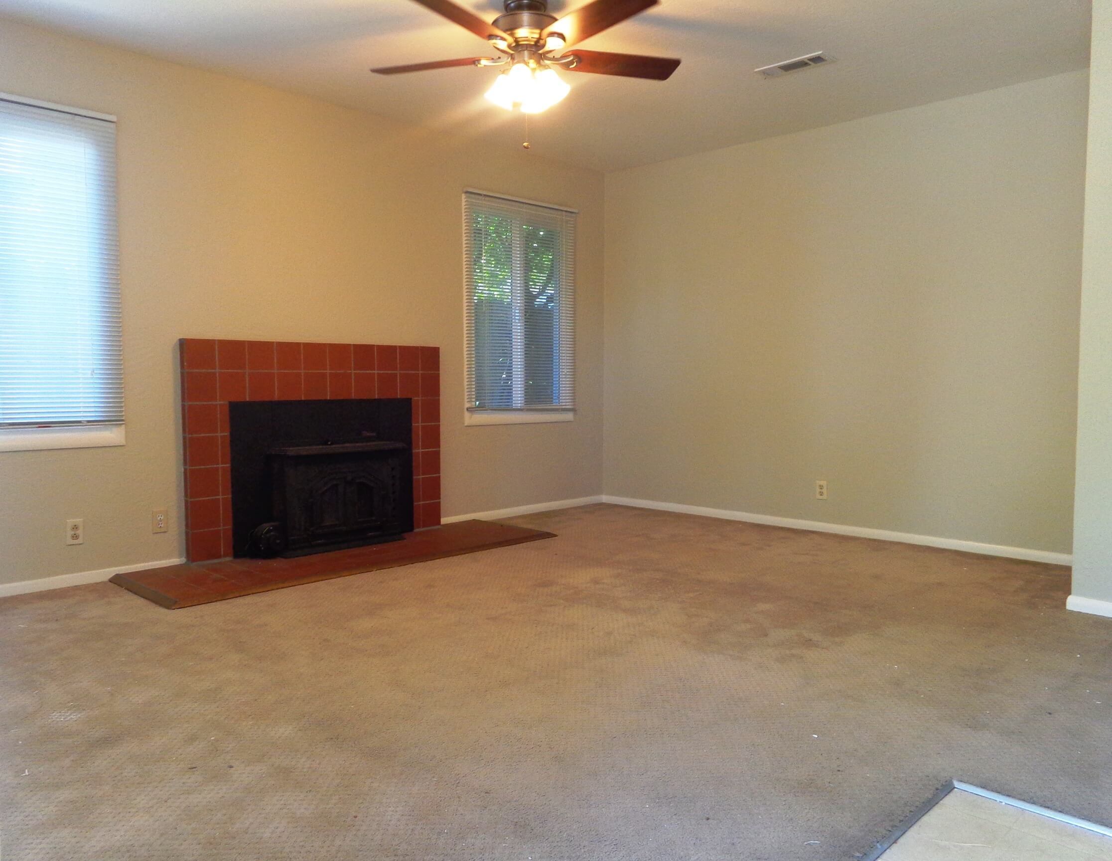 2x1 Living Room