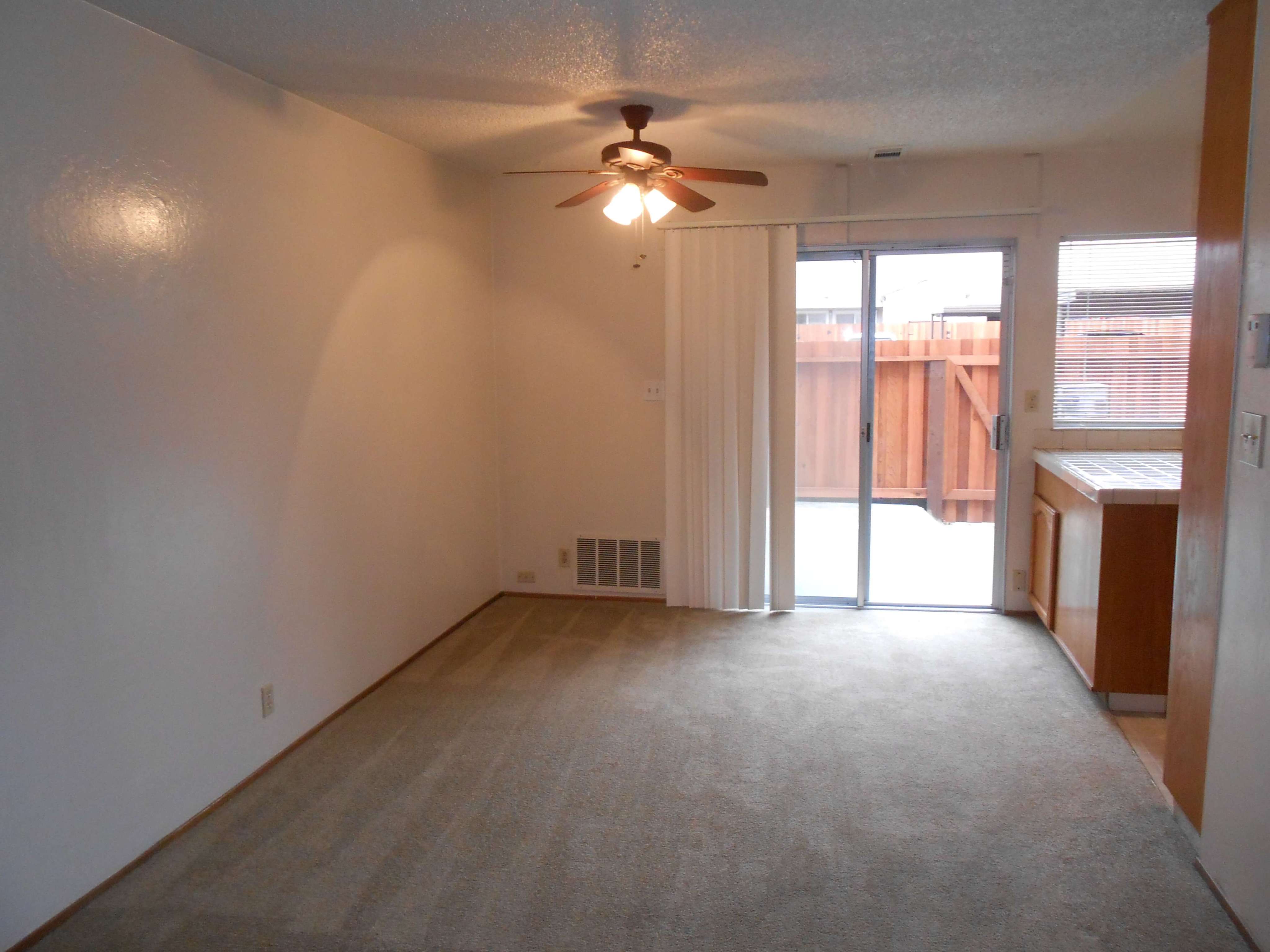 2x1.5 Dining Room