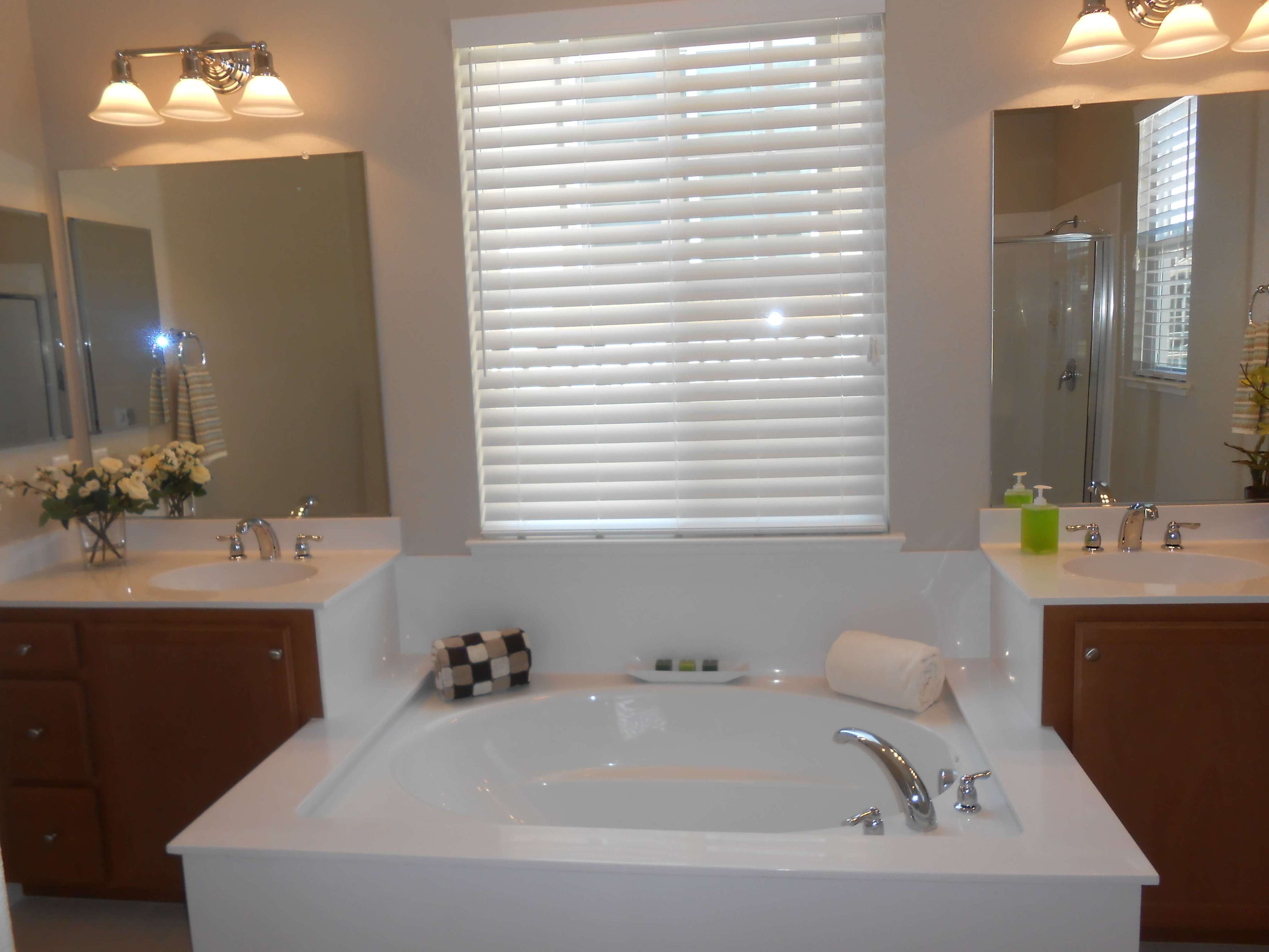 3x2.5 Master Bathroom