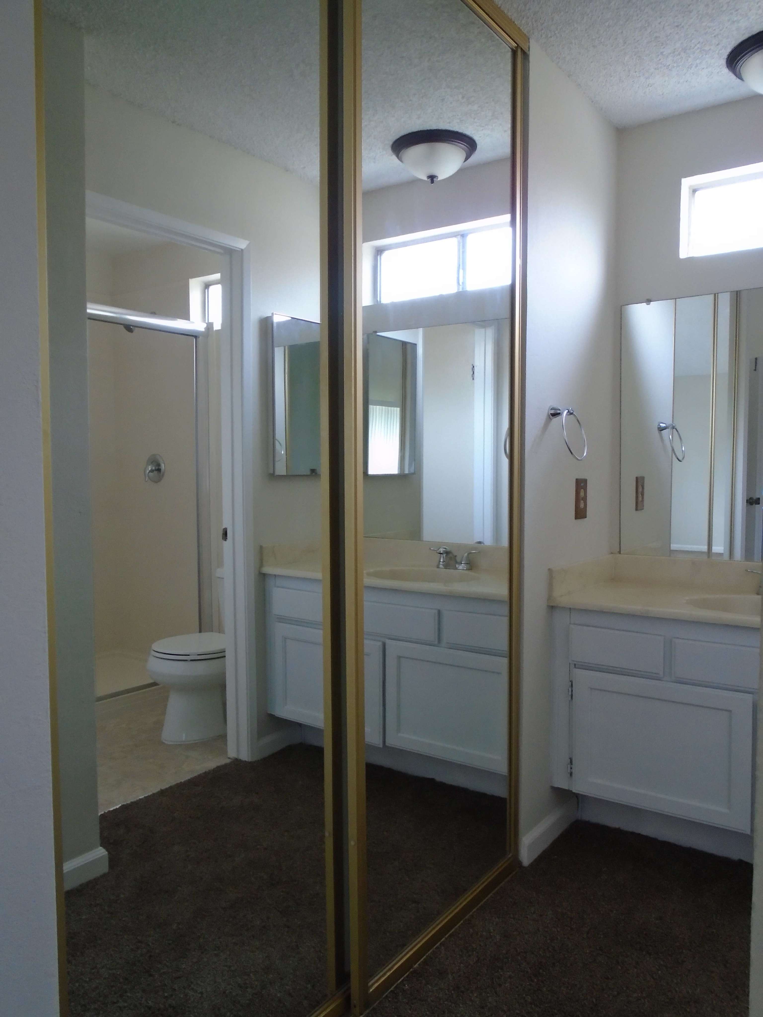 2x2 Bathroom