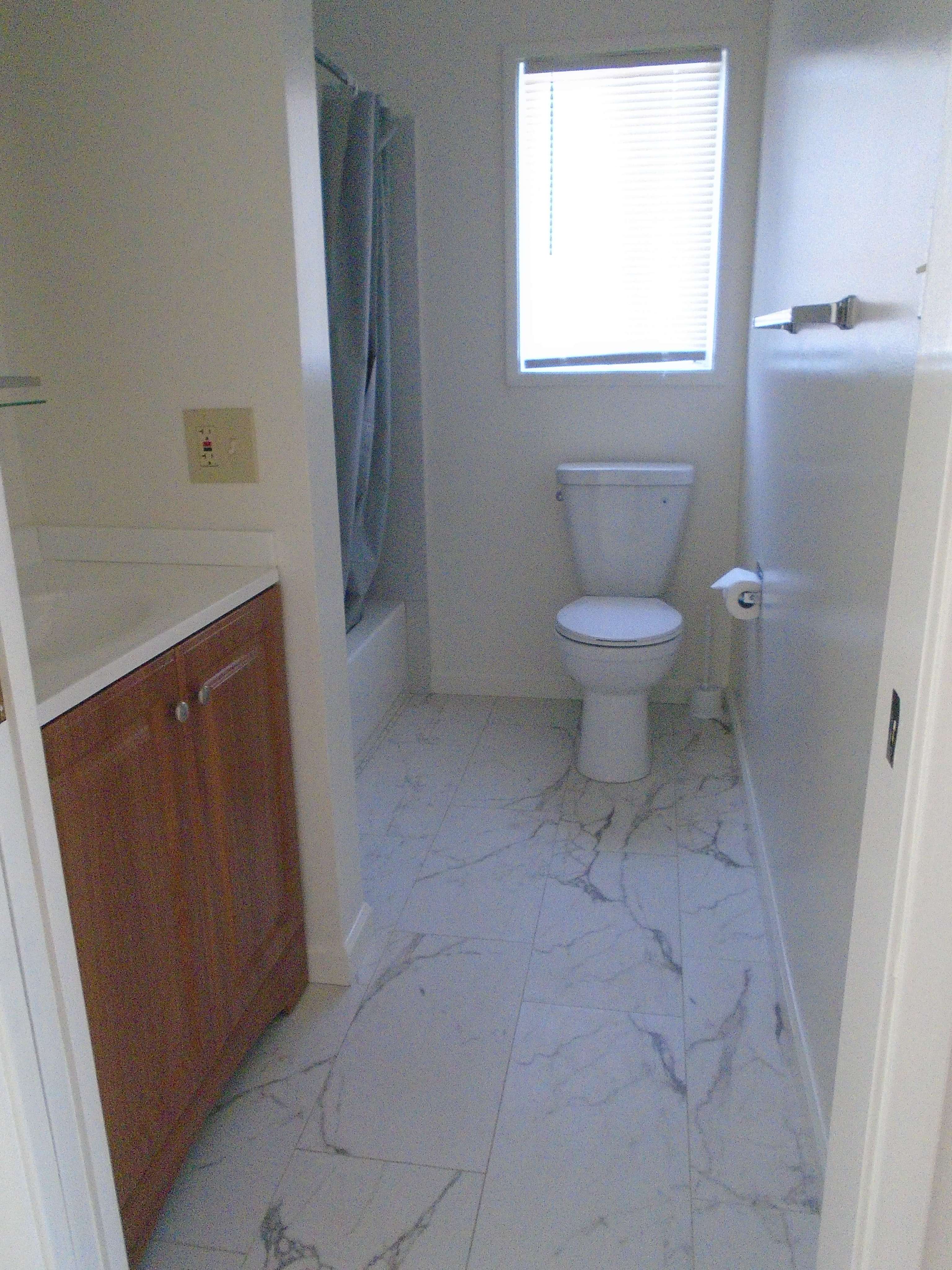 0x1 Bathroom