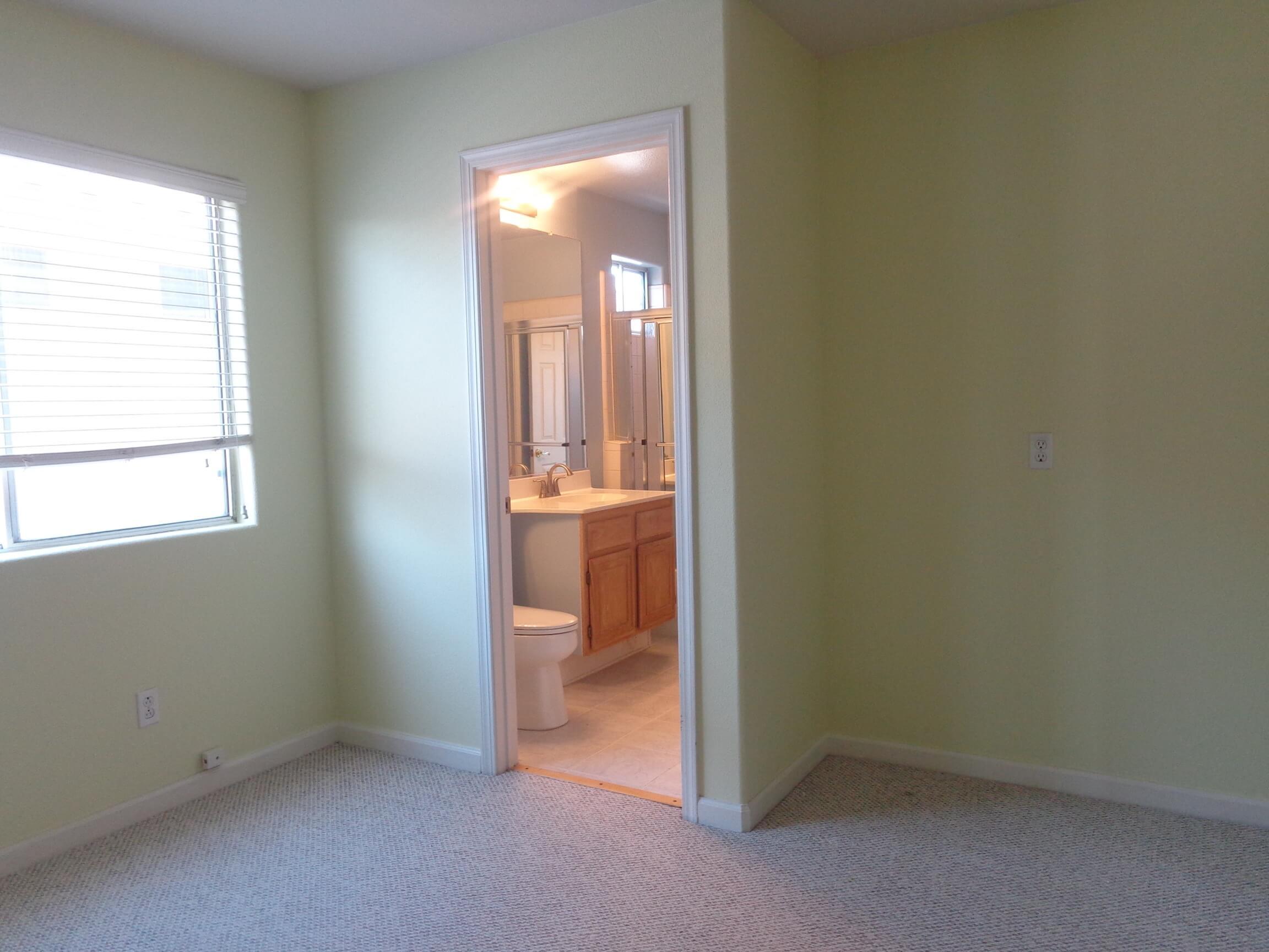 5x4 Bedroom/Bathroom