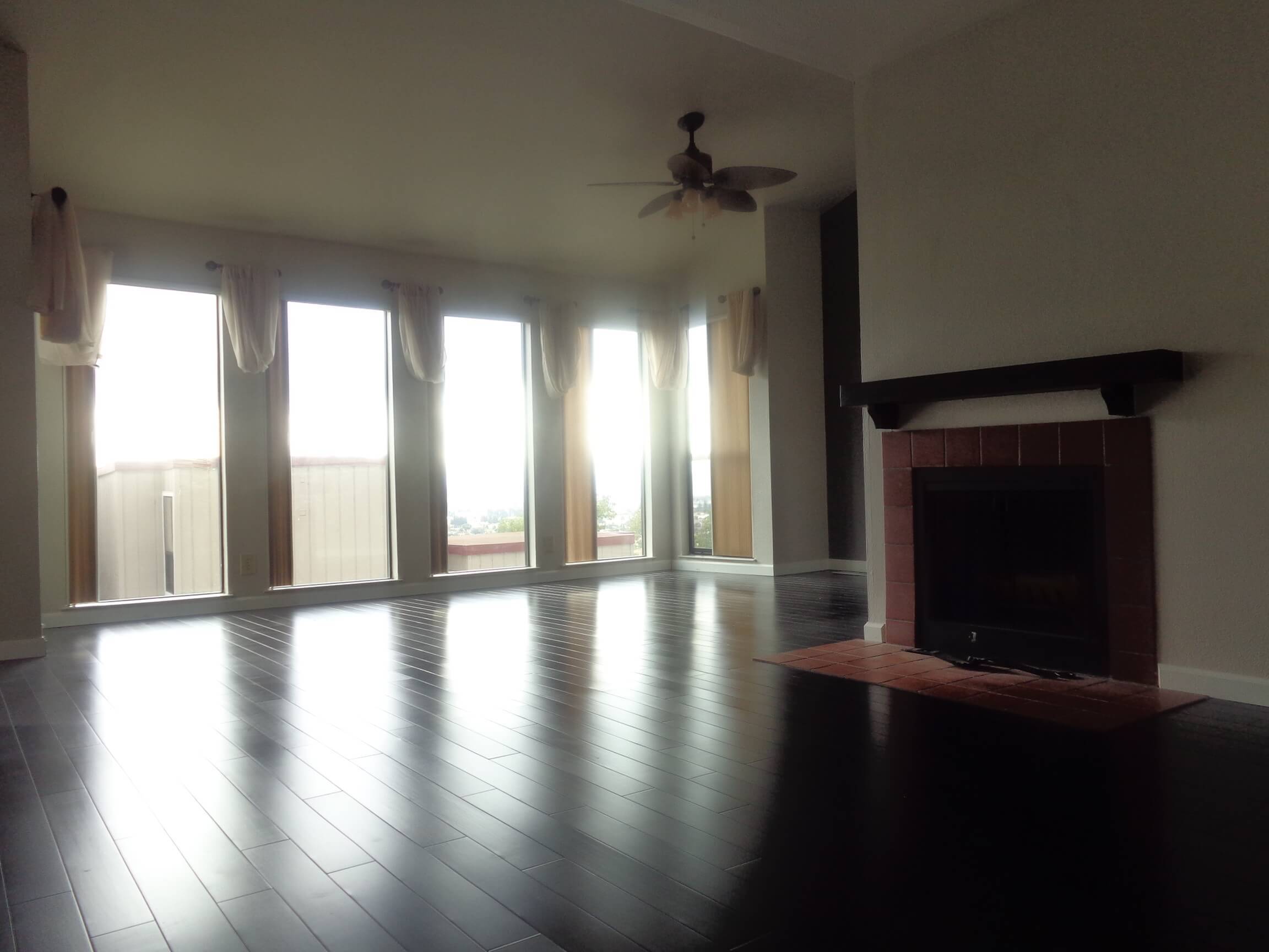 3x2.5 Living Room