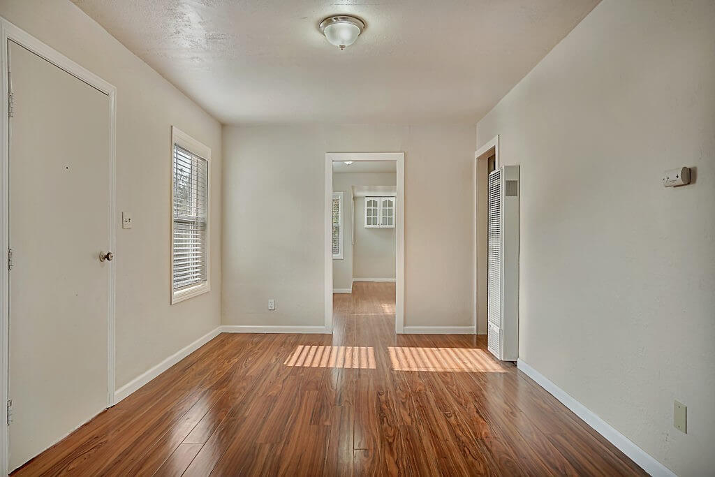 3x1 Living Room