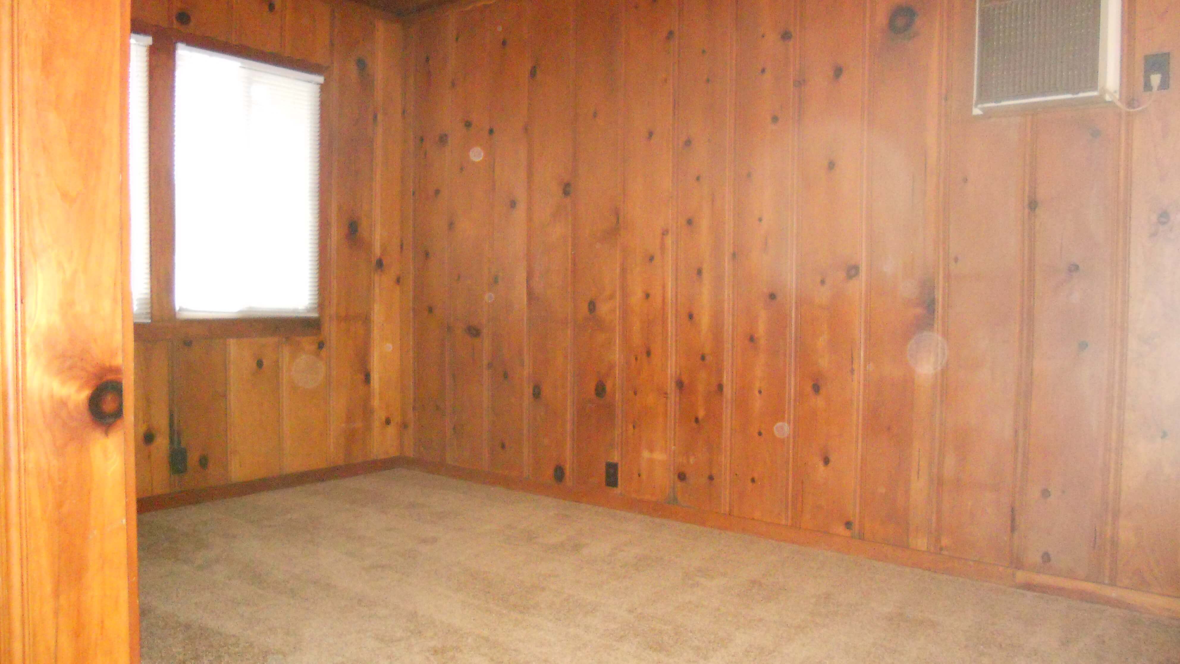 4x2 Bedroom