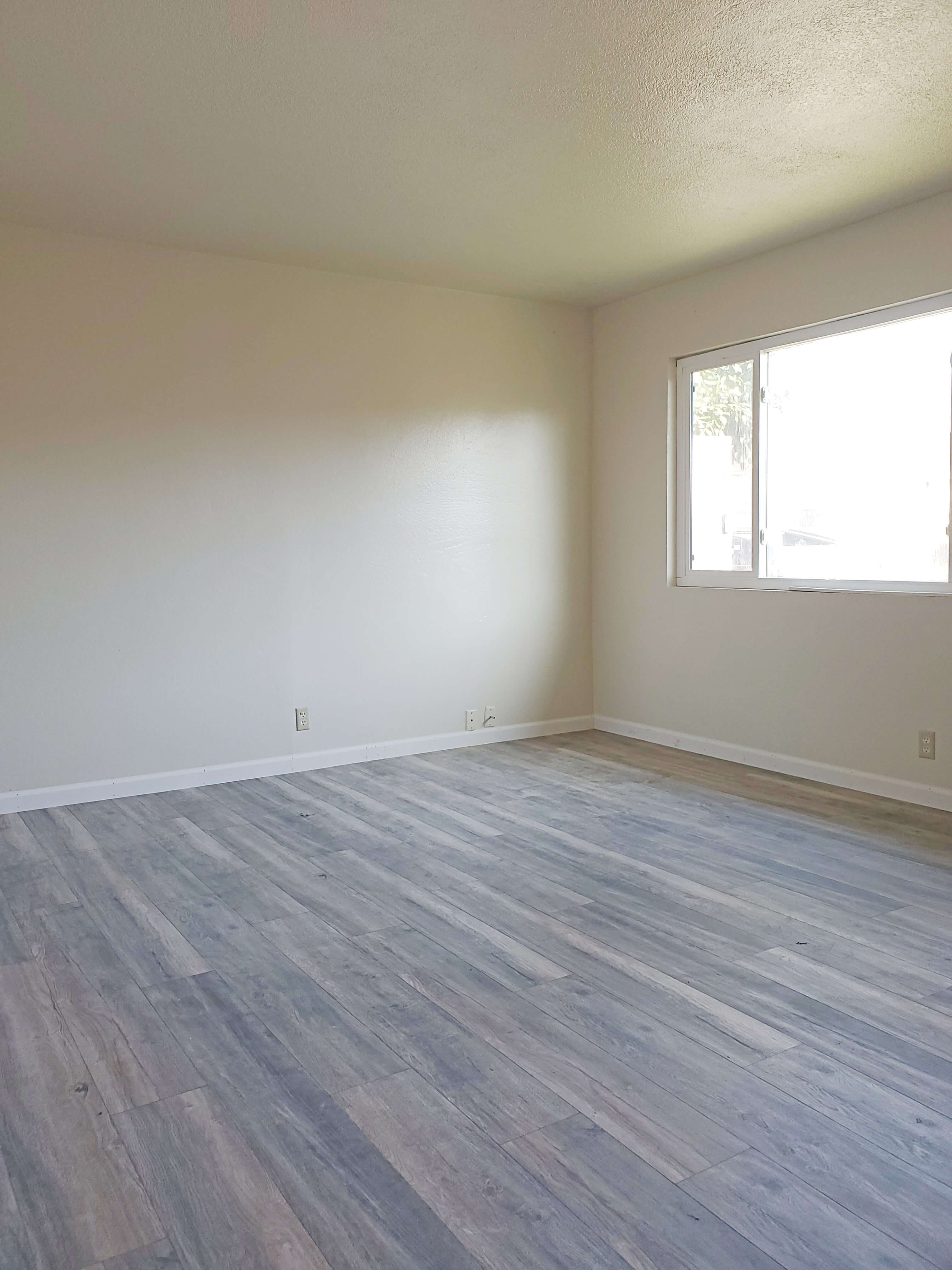 2x1 Living Room