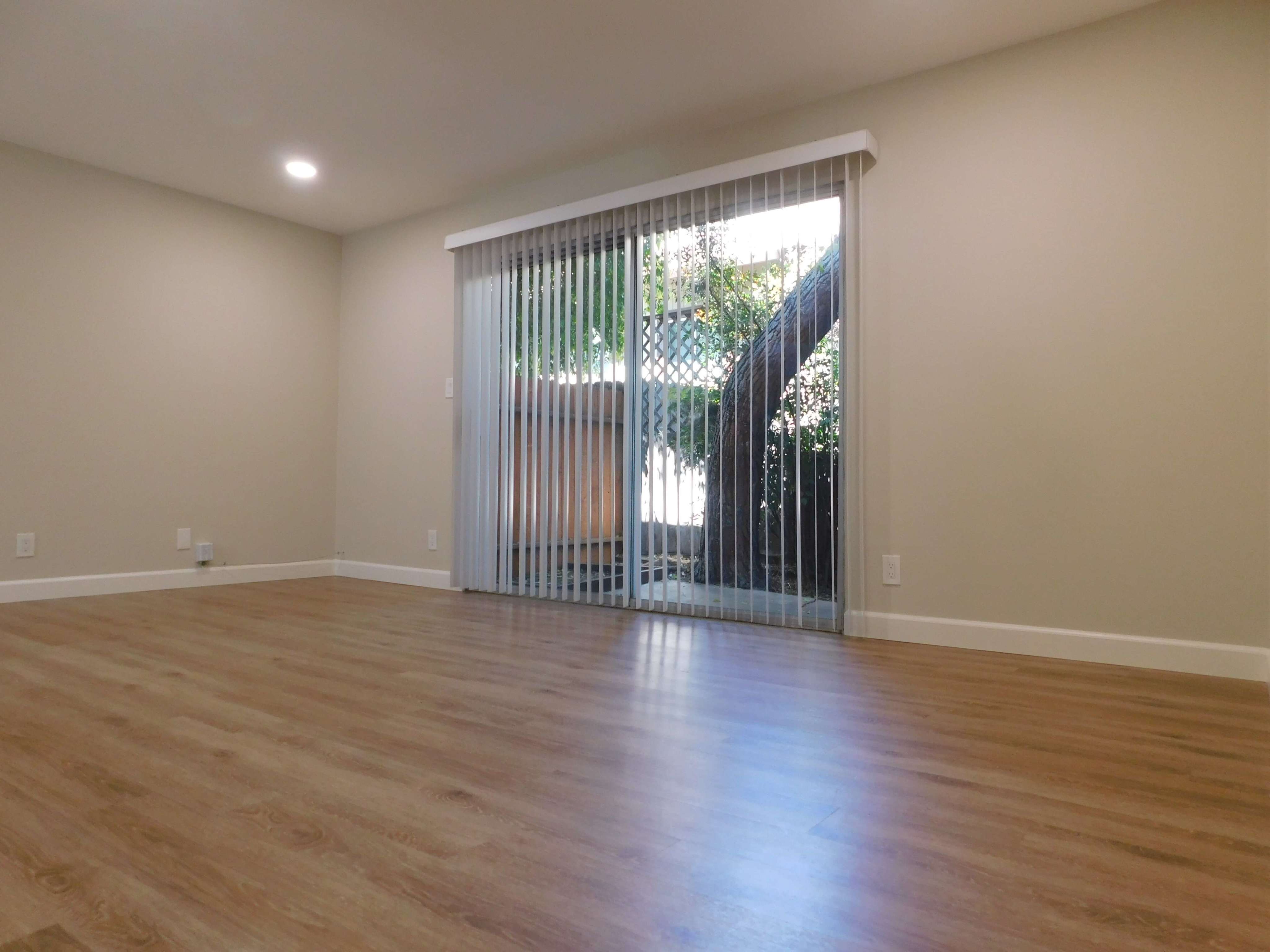 1x1 Living Room