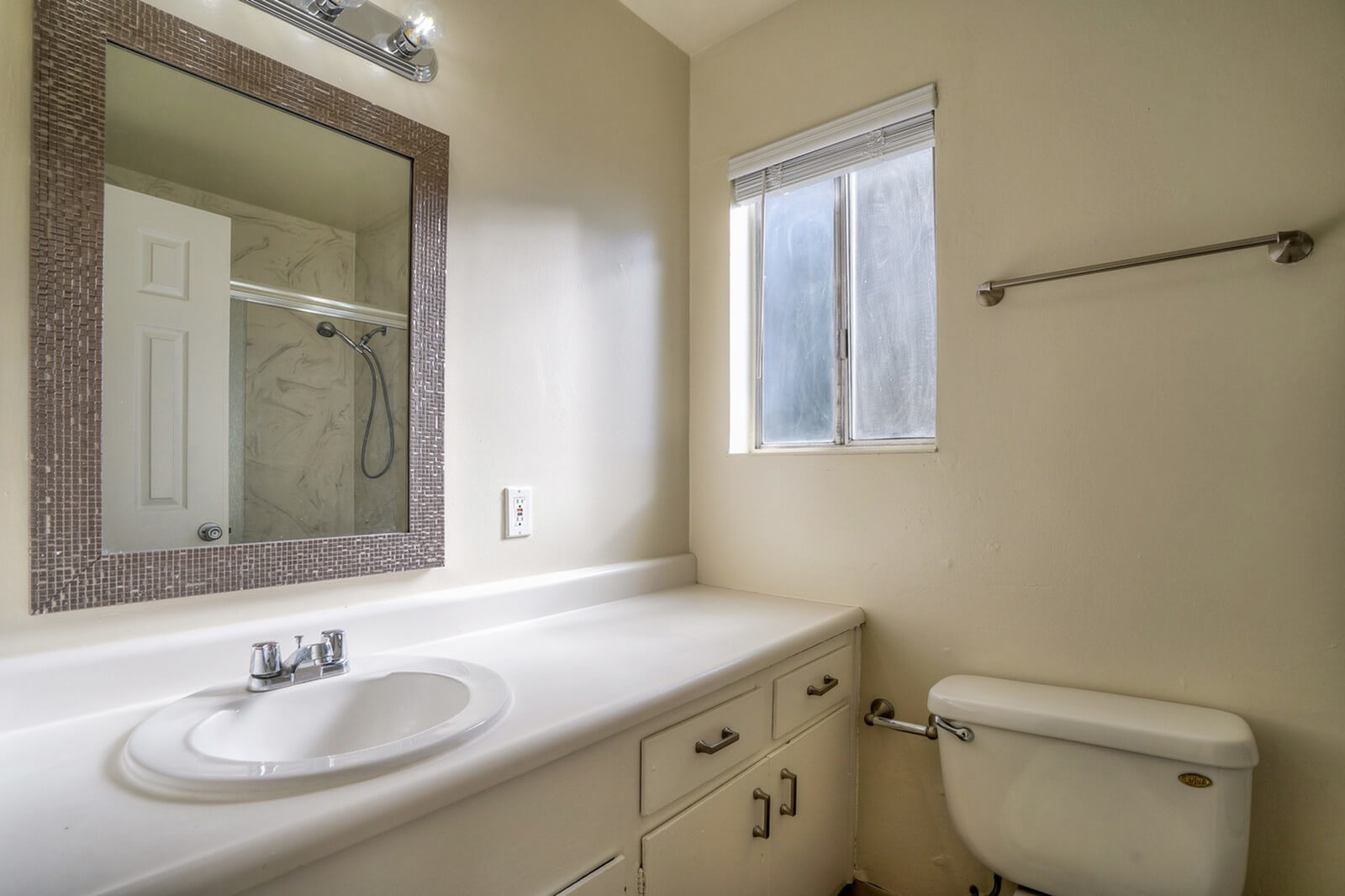2x1 Bathroom