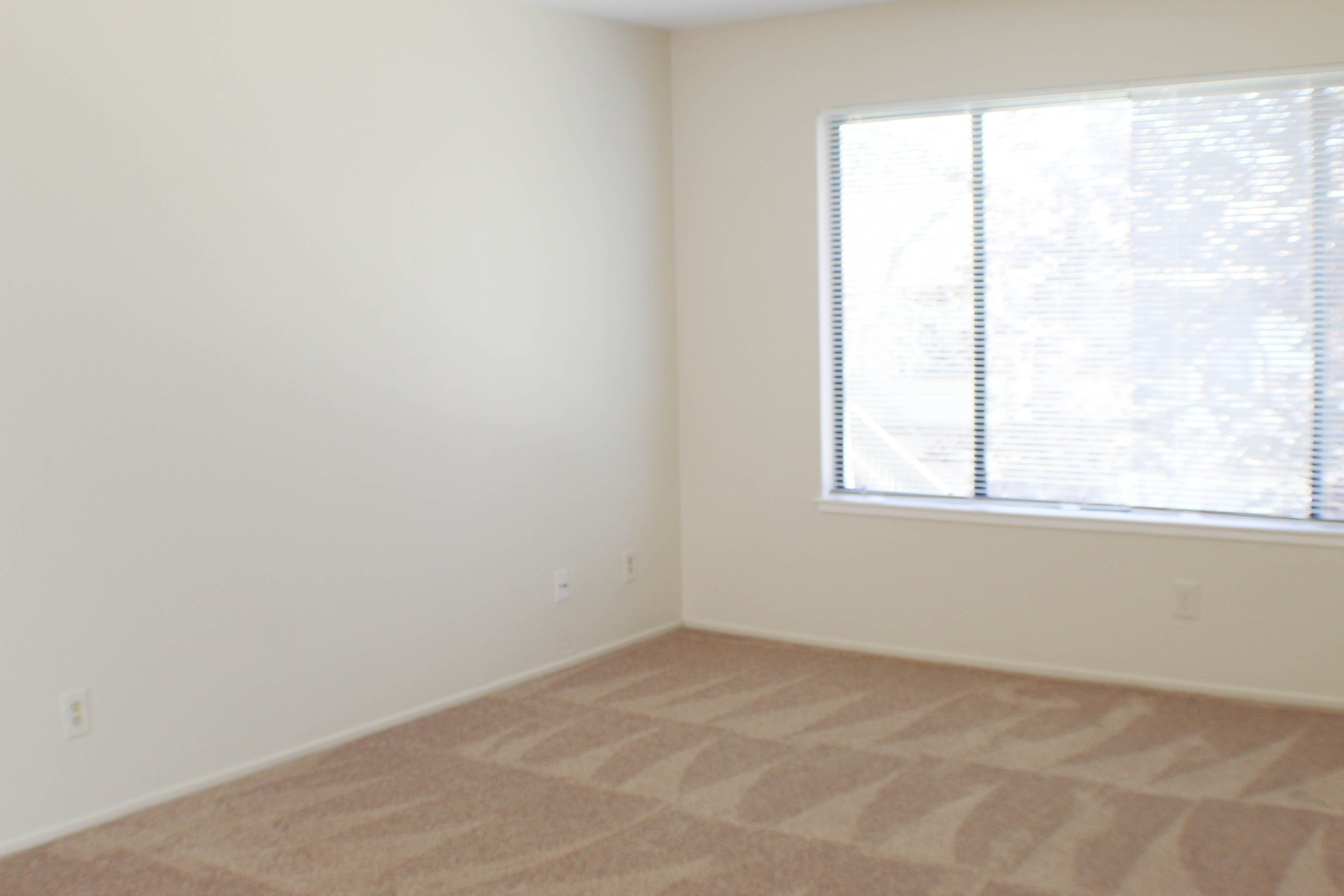 2x2 Living Room
