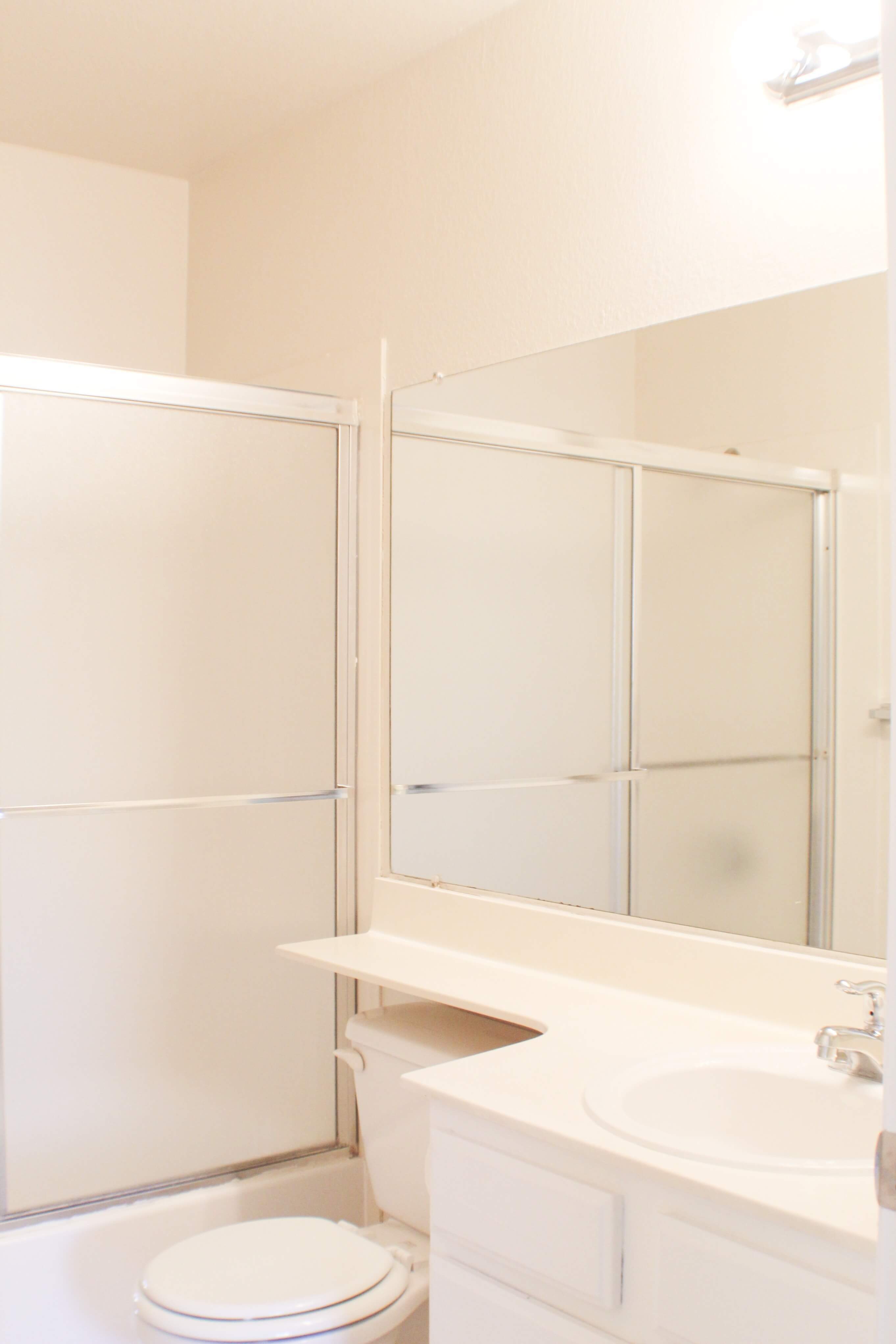 2x2 Bathroom