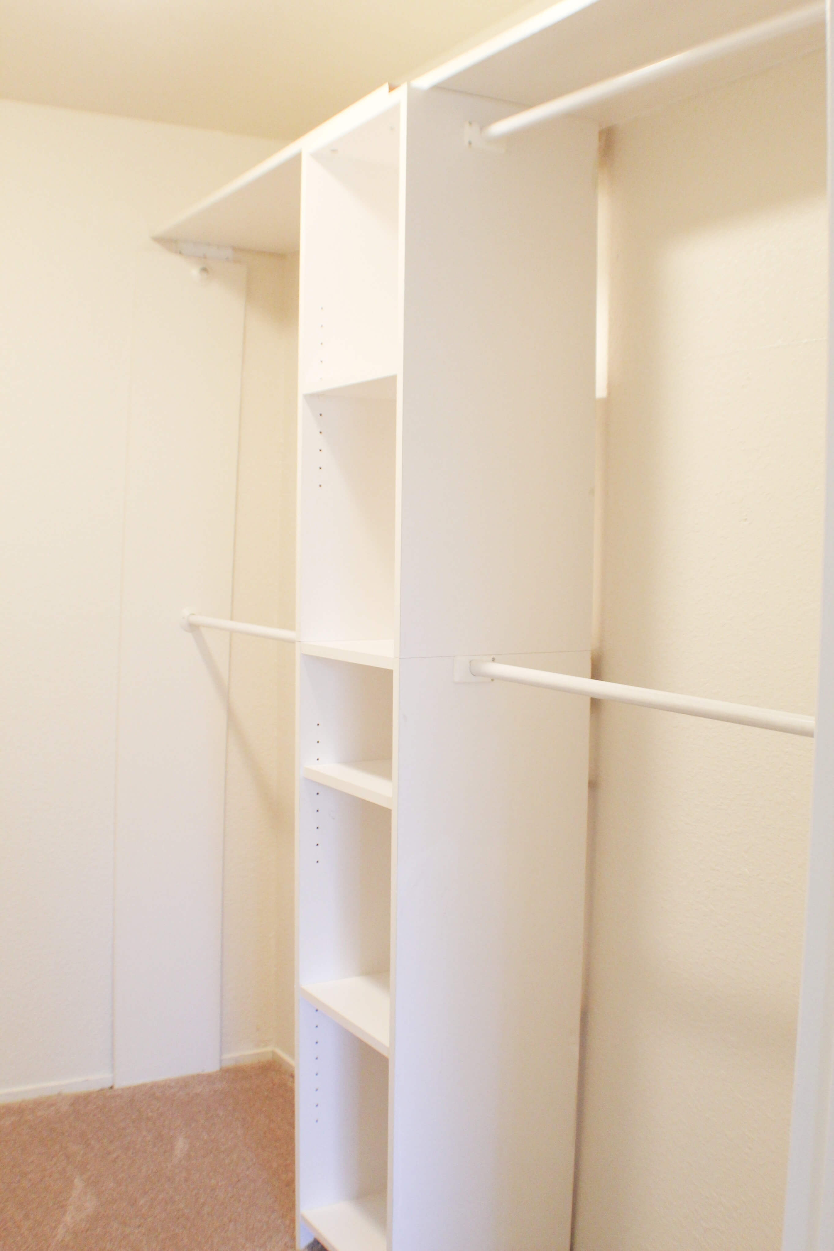 2x2 Closet