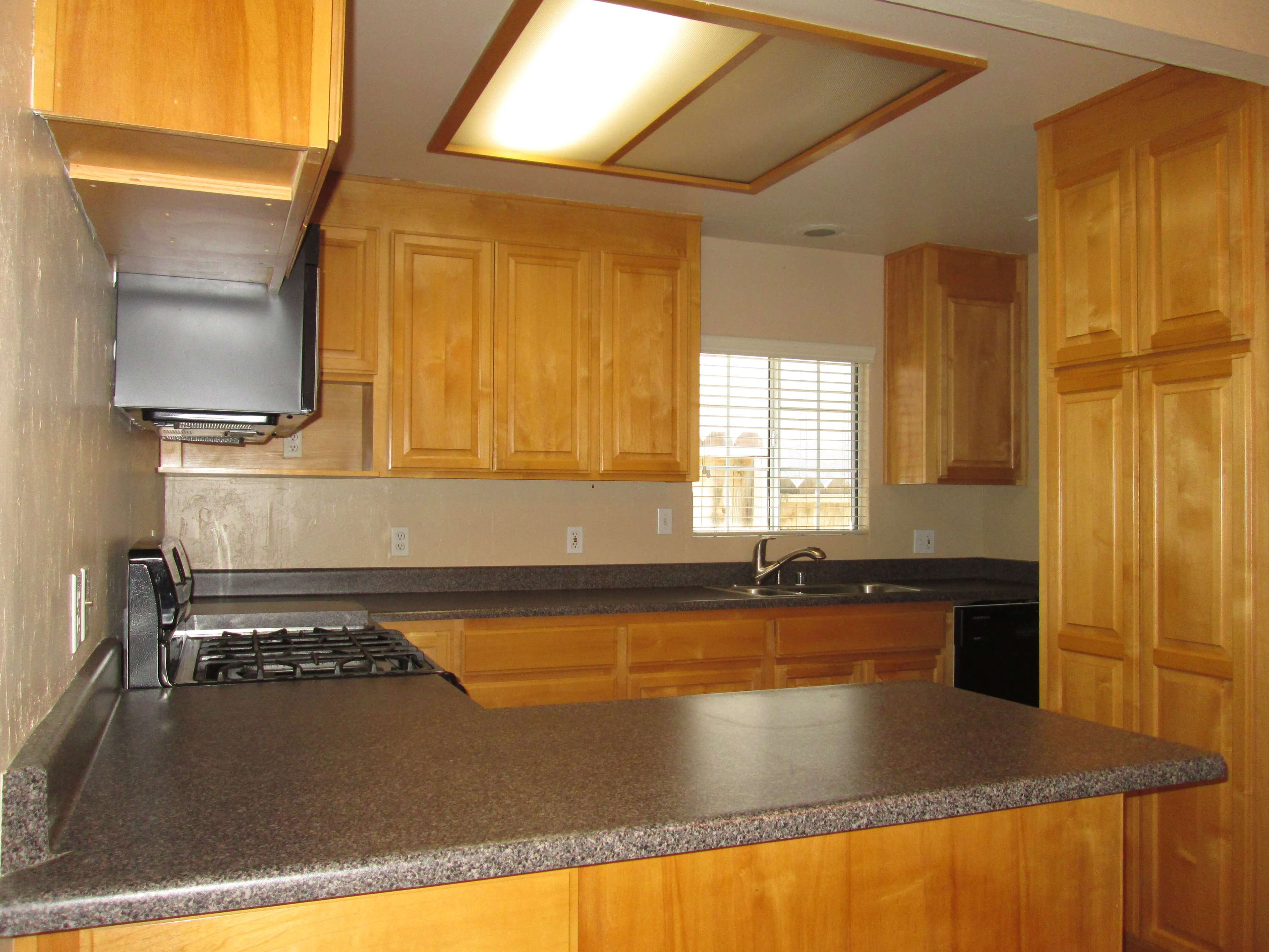 4x2 Kitchen