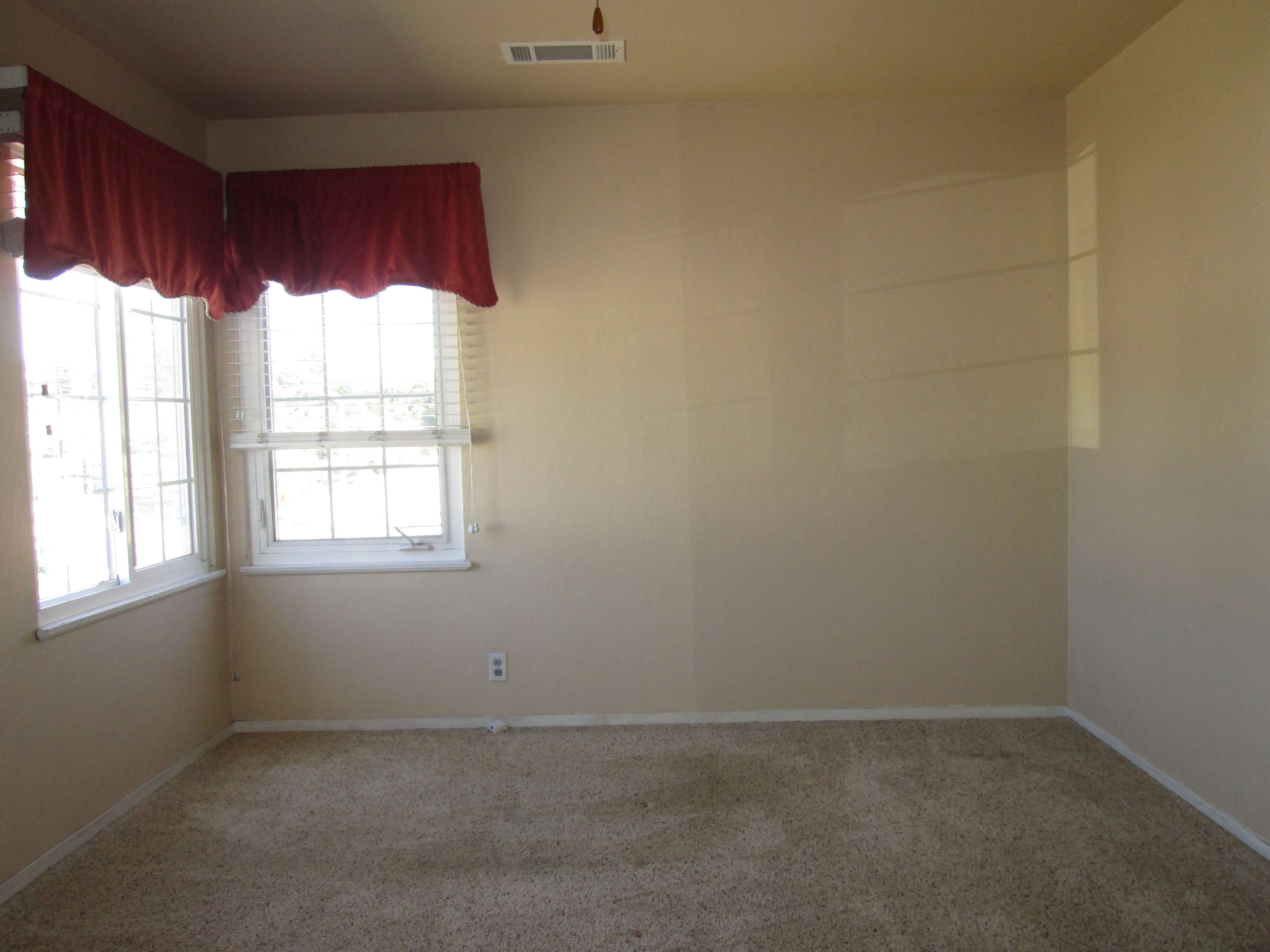 4x2 Bedroom