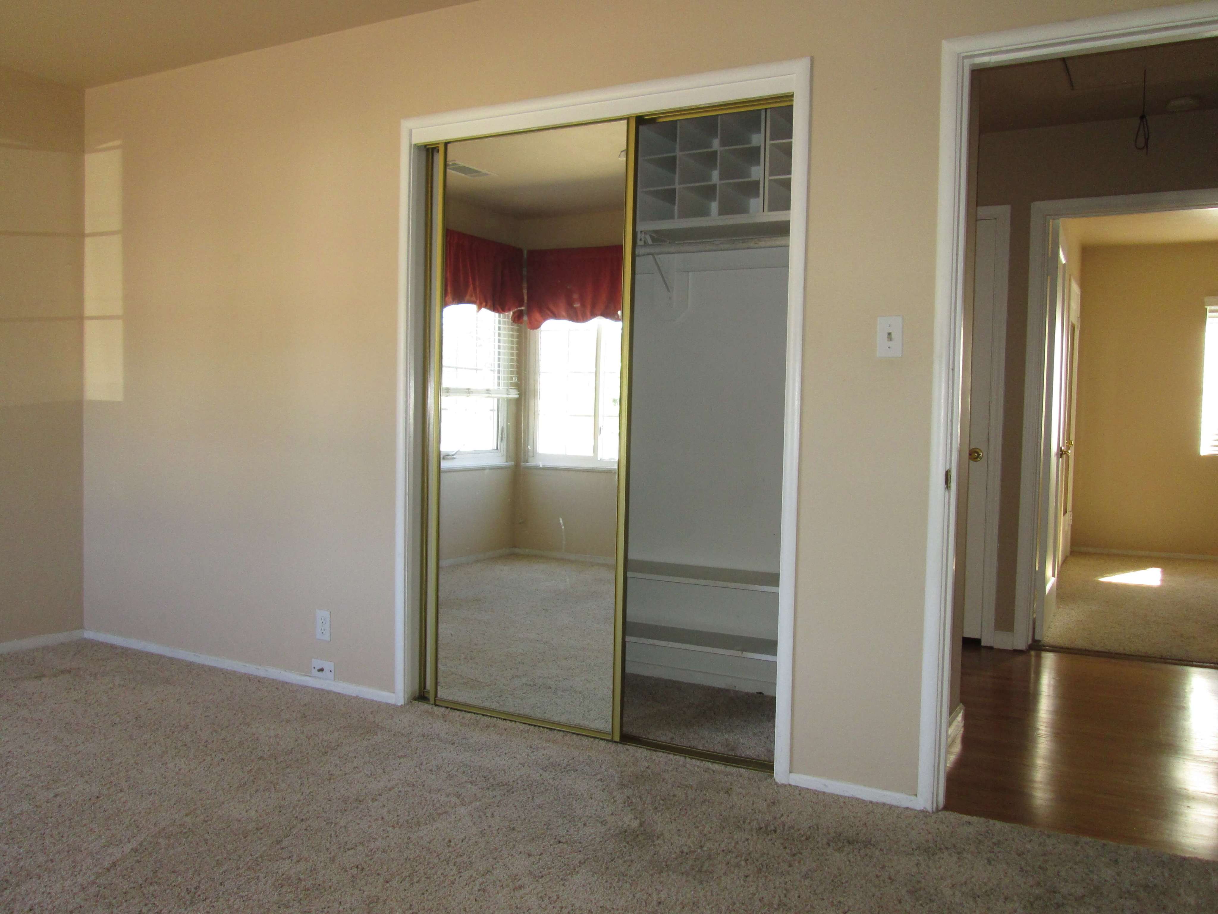 4x2 Bedroom
