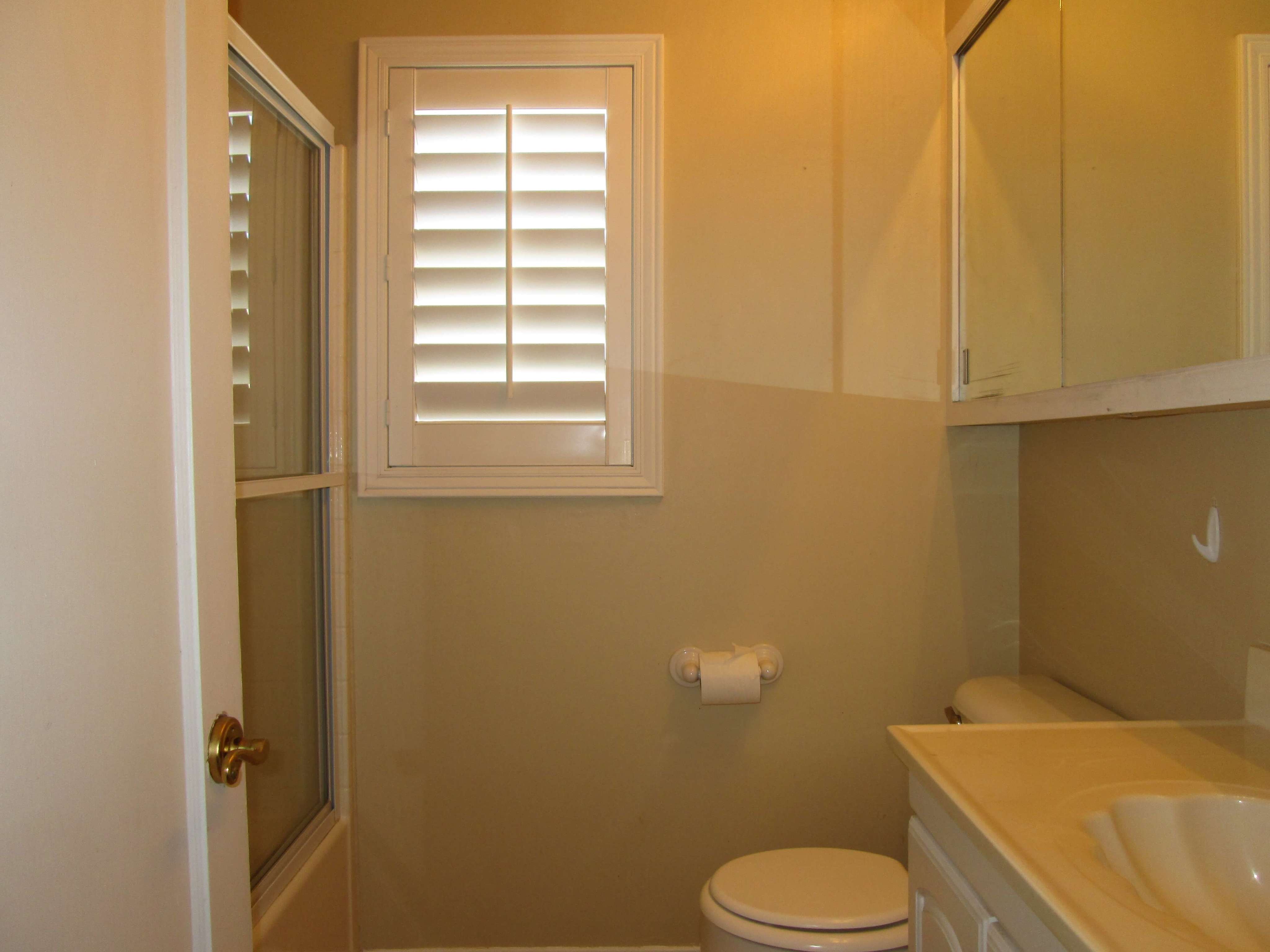 4x2 Bathroom