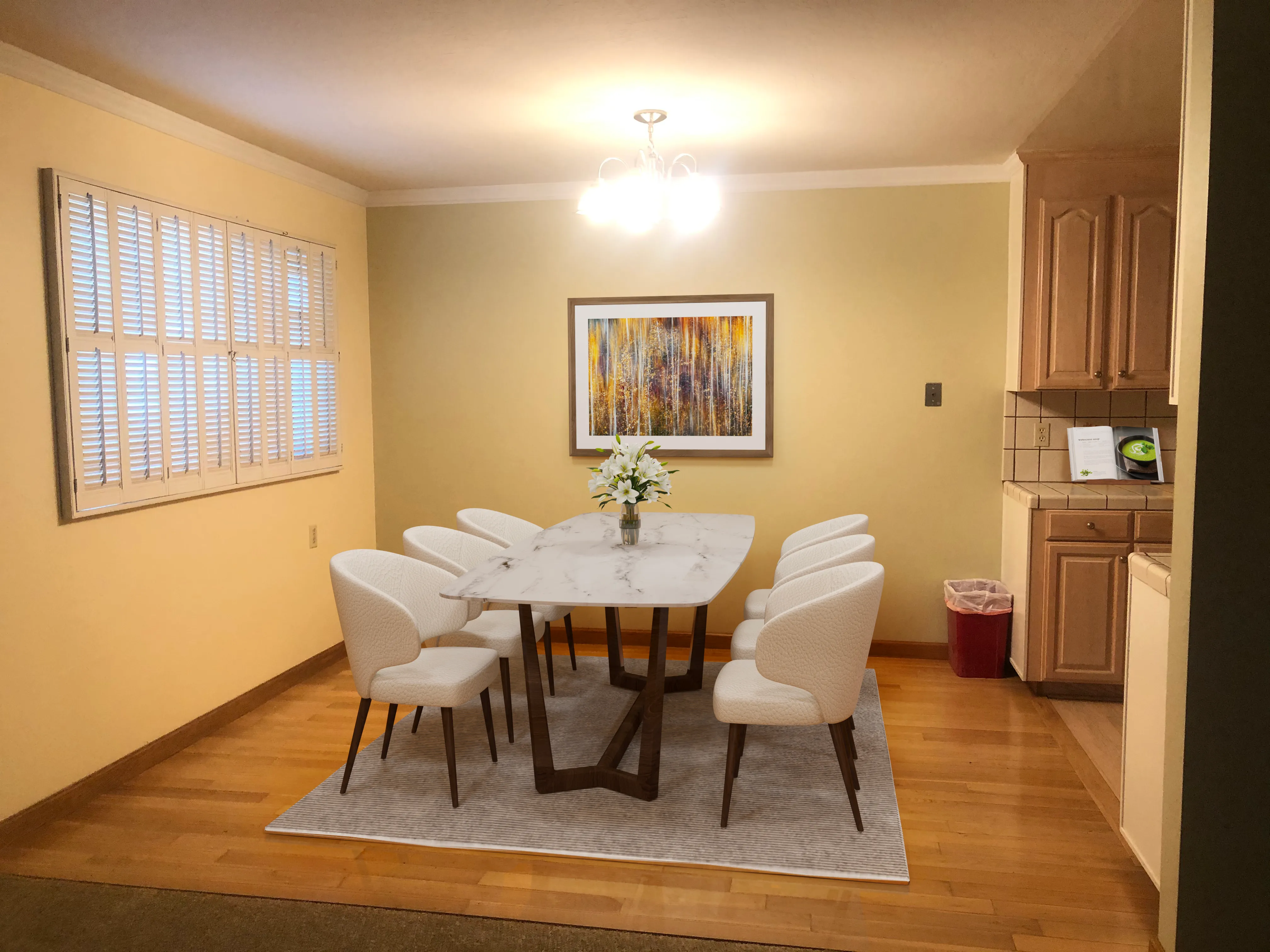 2x2 Dining Area