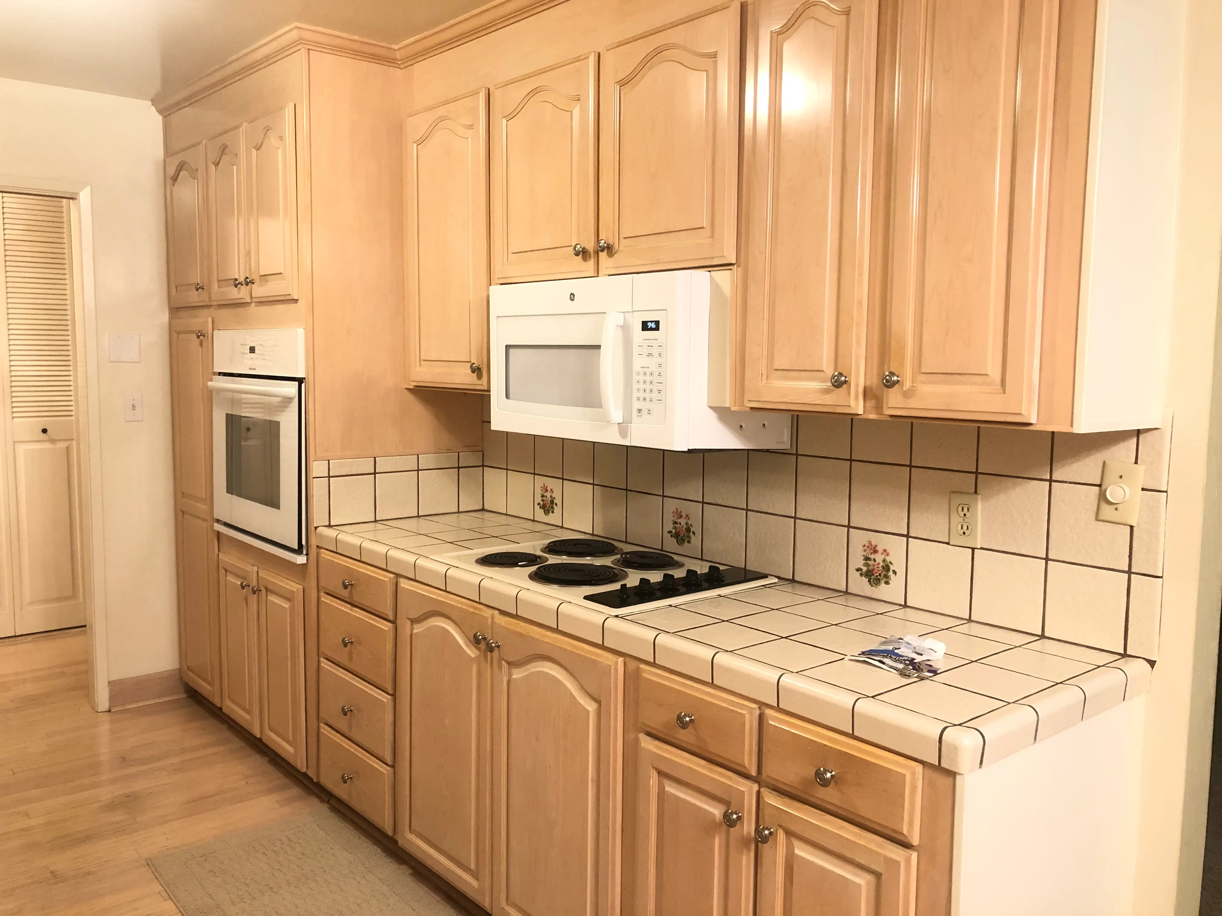 2x2 Kitchen