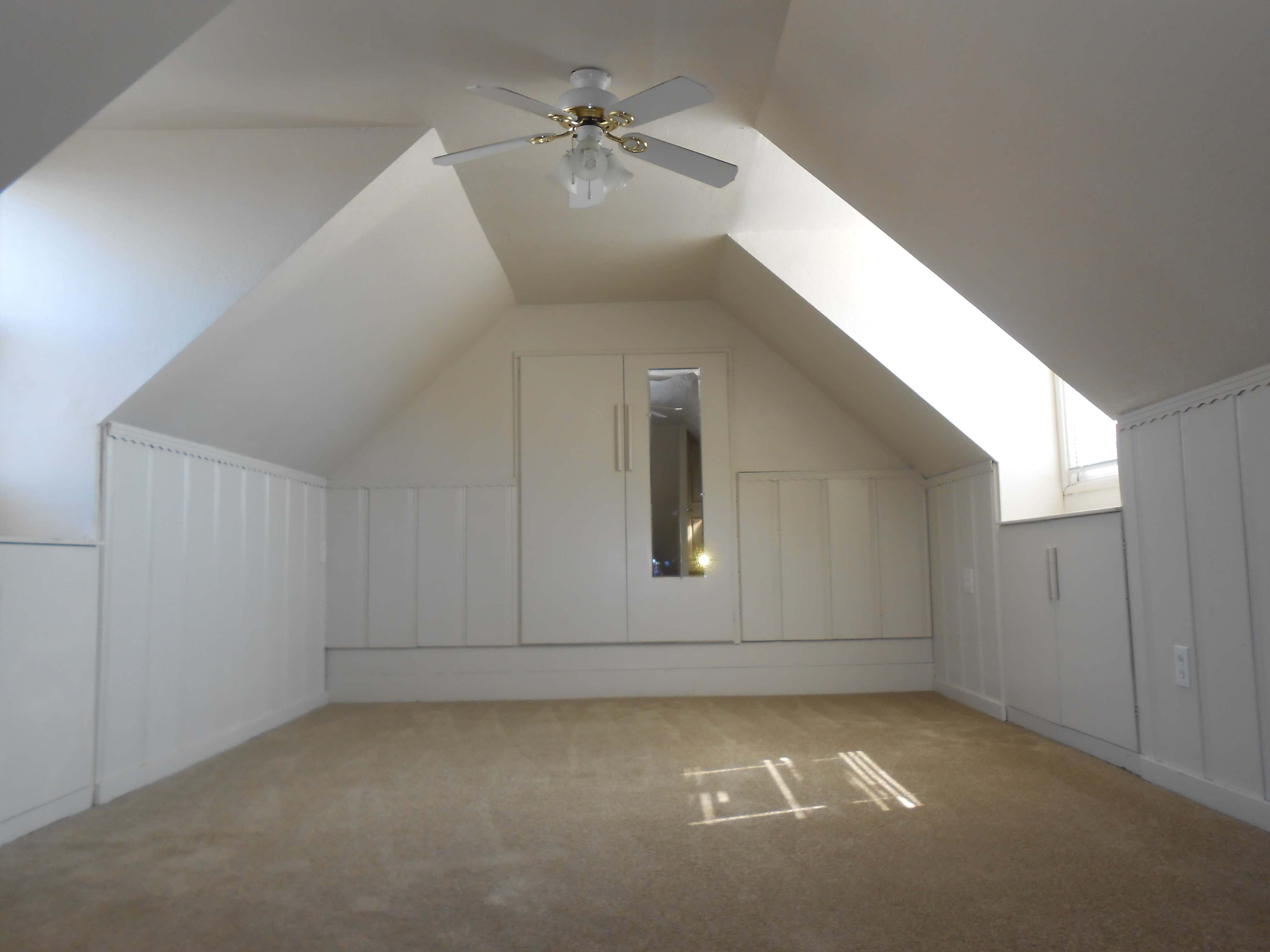4x2 Bedroom