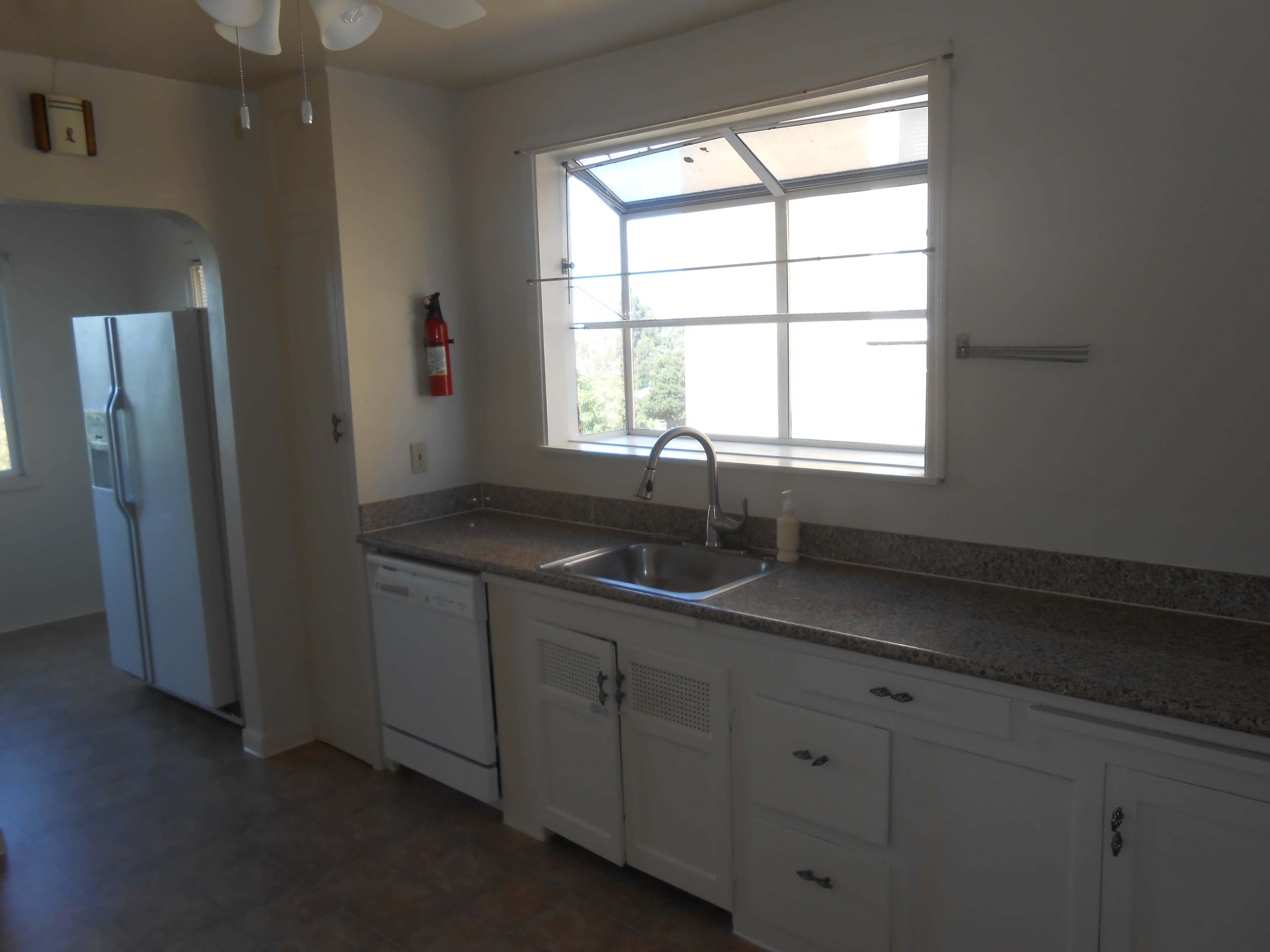 4x2 Kitchen
