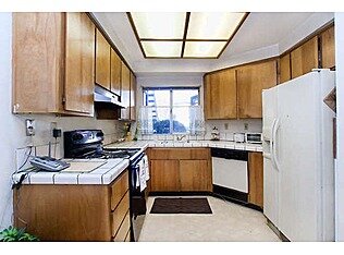 2x2 Kitchen