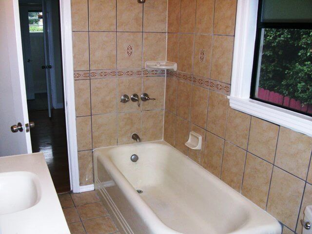 2x1 Bathroom