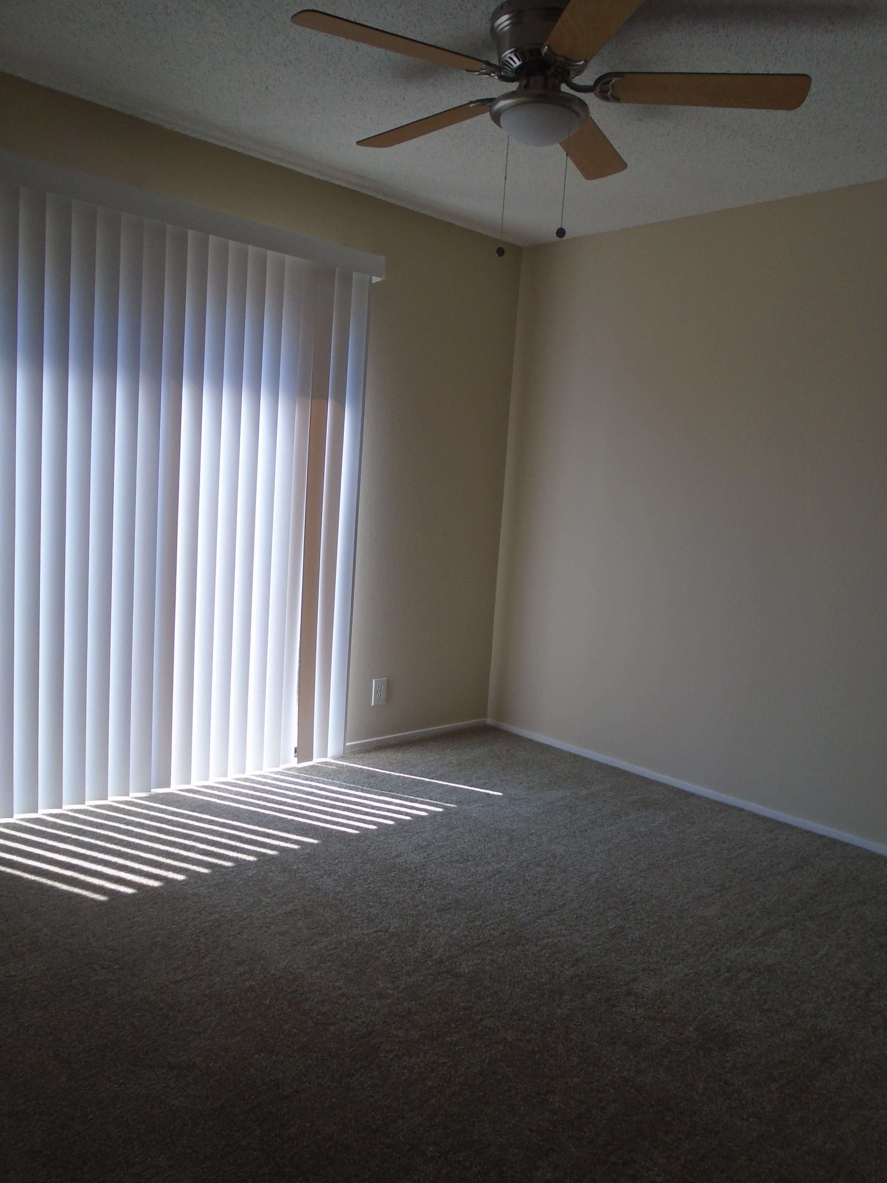 3x1.5 Dining Area