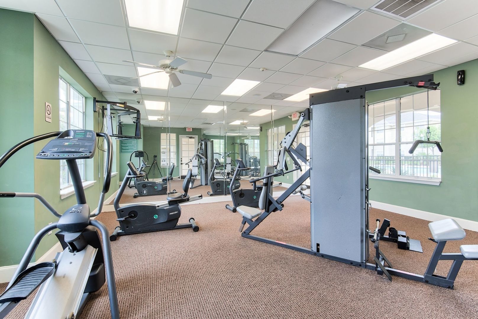 View Photos Matthew Ridge Apartments