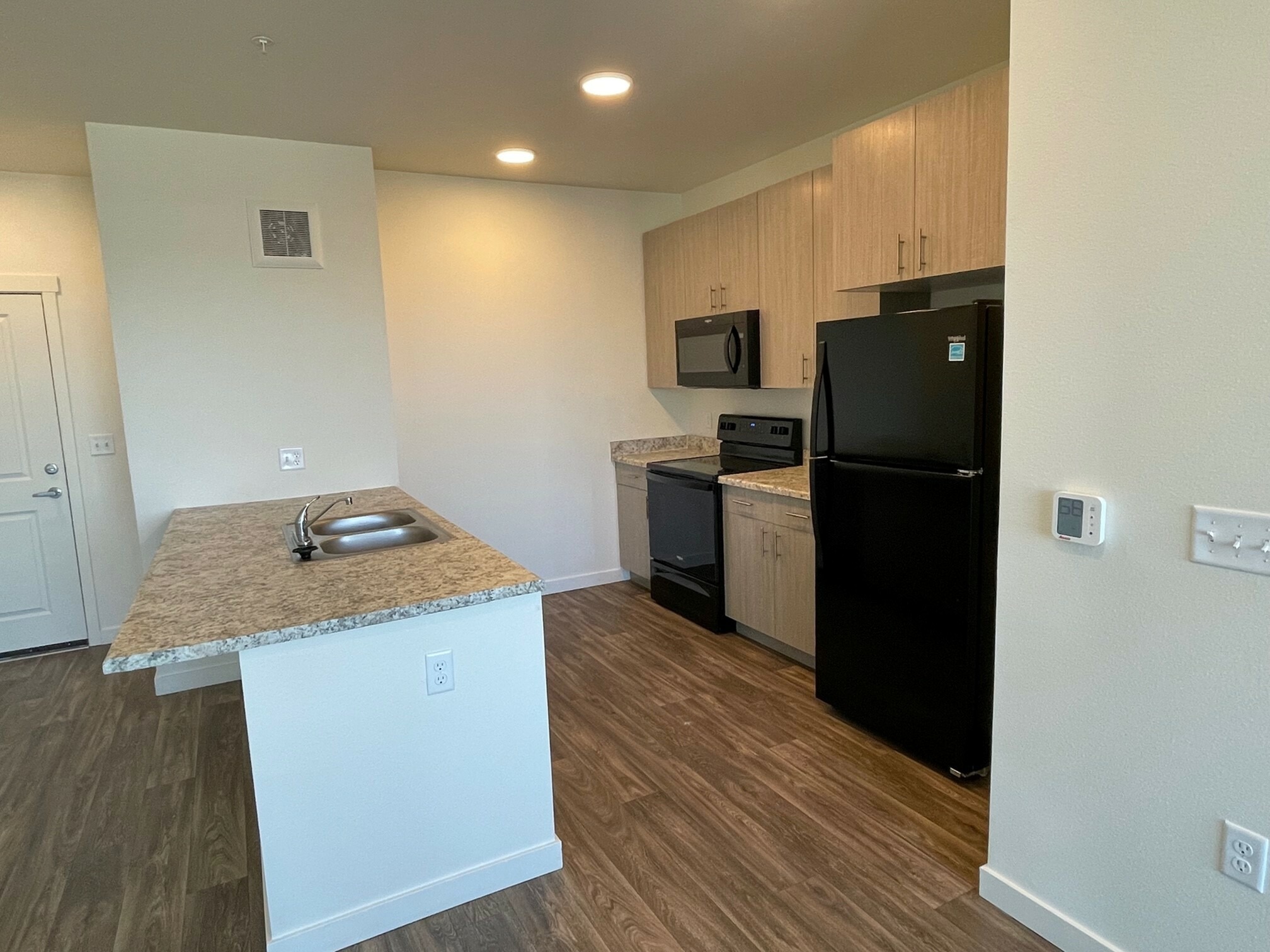 View Photos Academy Heights Apartments