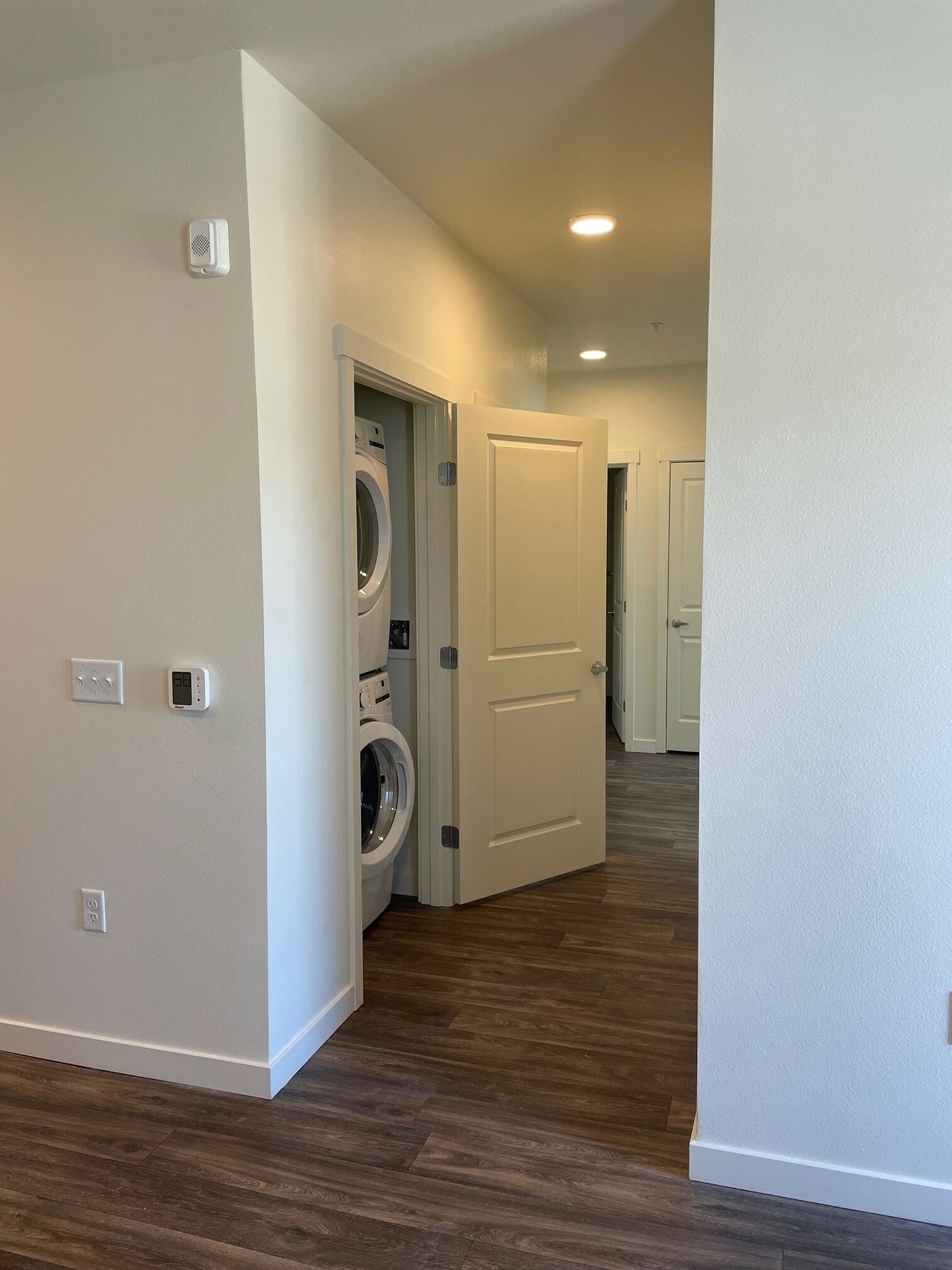 View Photos Academy Heights Apartments