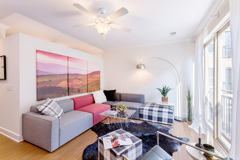 Spacious Living Room | Apartments in Gaithersburg, MD | Spectrum Apartments