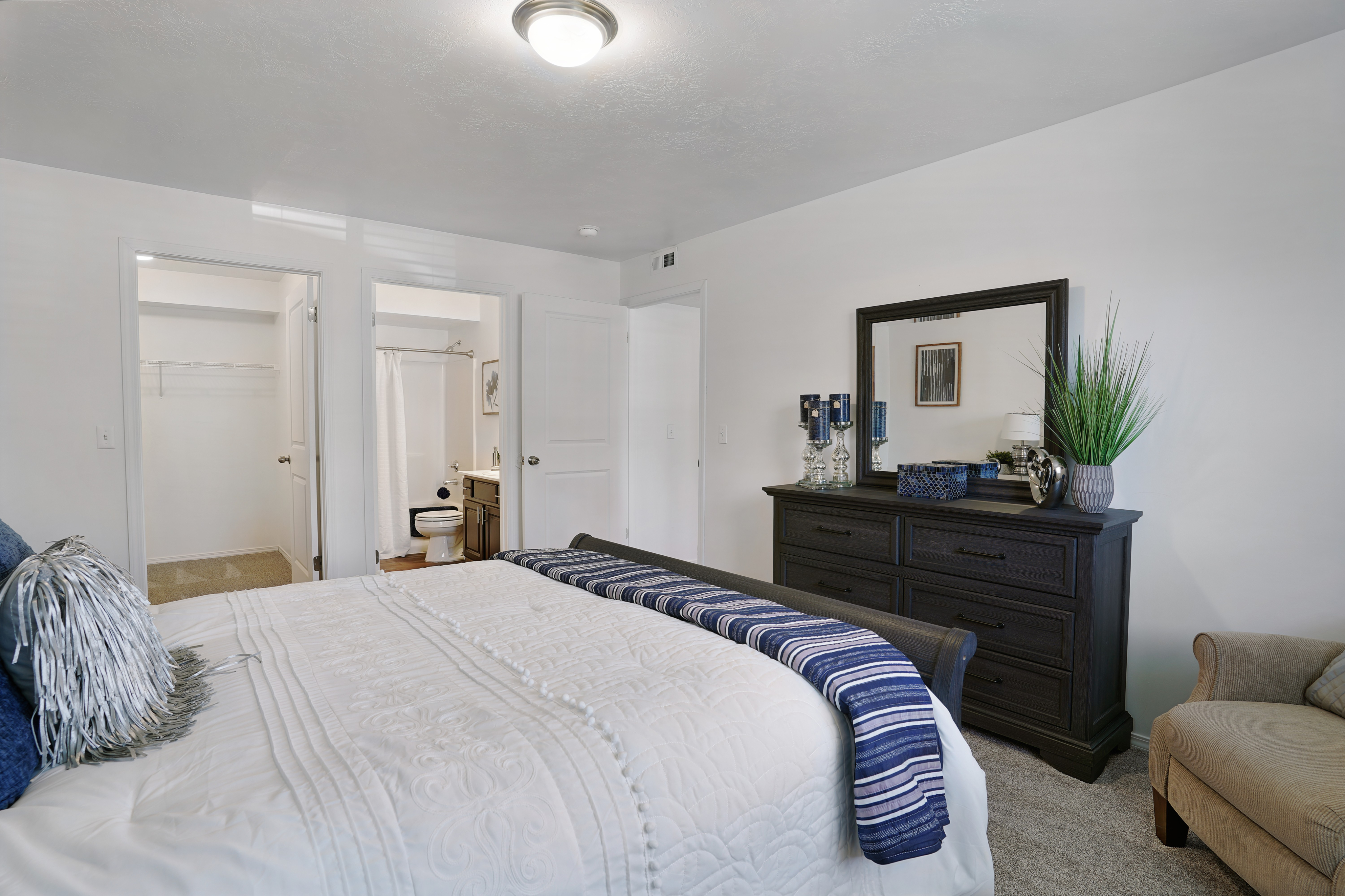Modern Bedroom with Ensuite