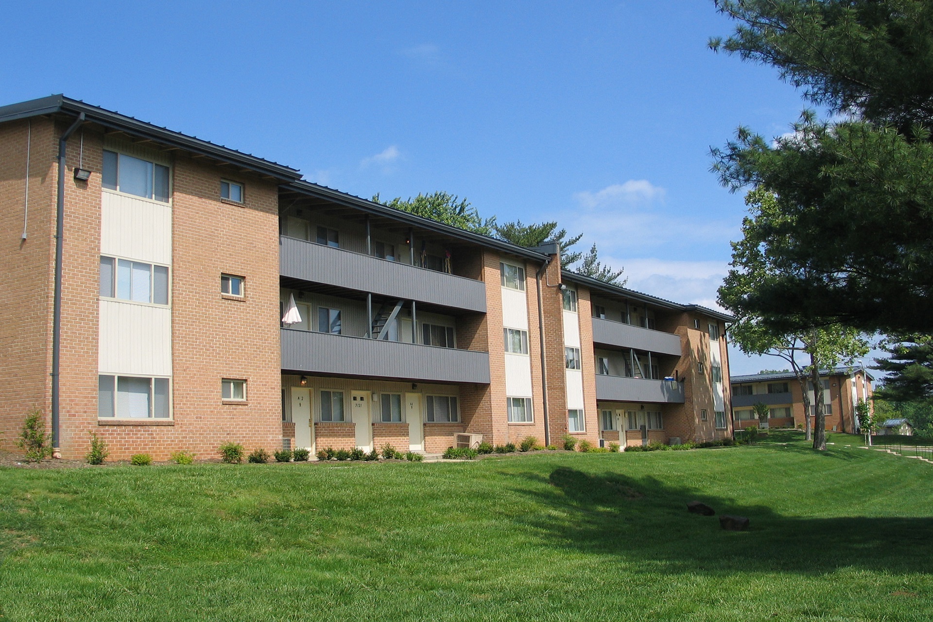 Windsor Forest Apartments