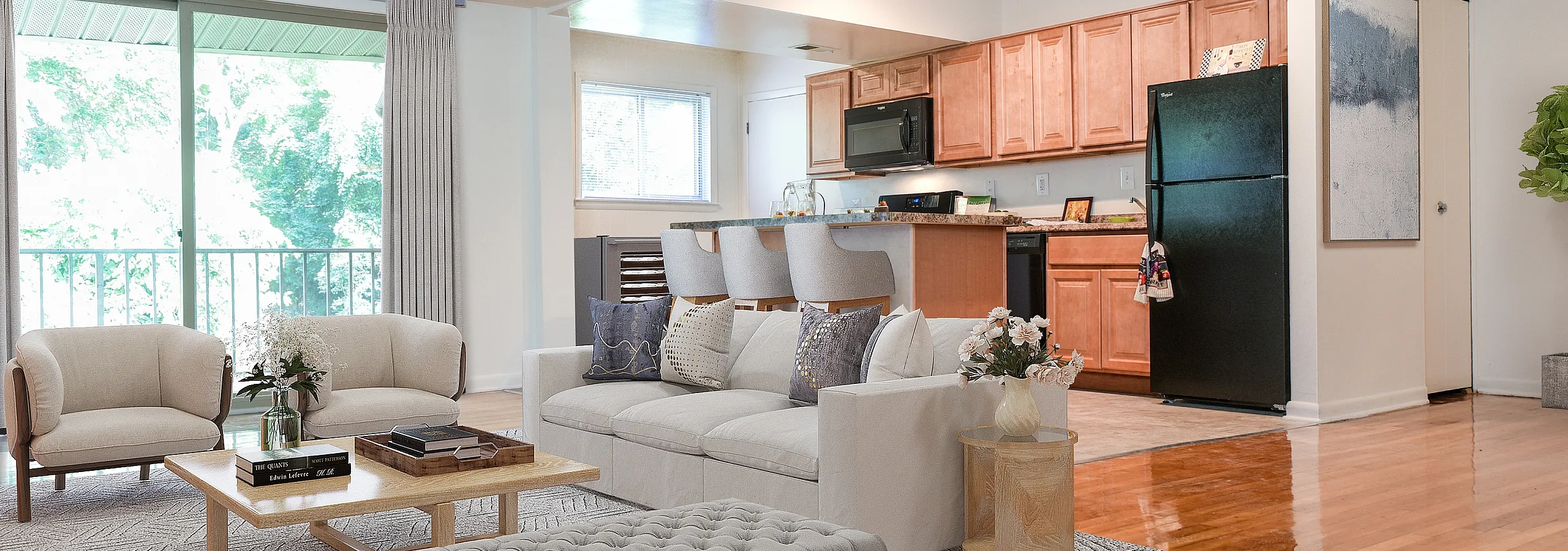 Richmar Livingroom