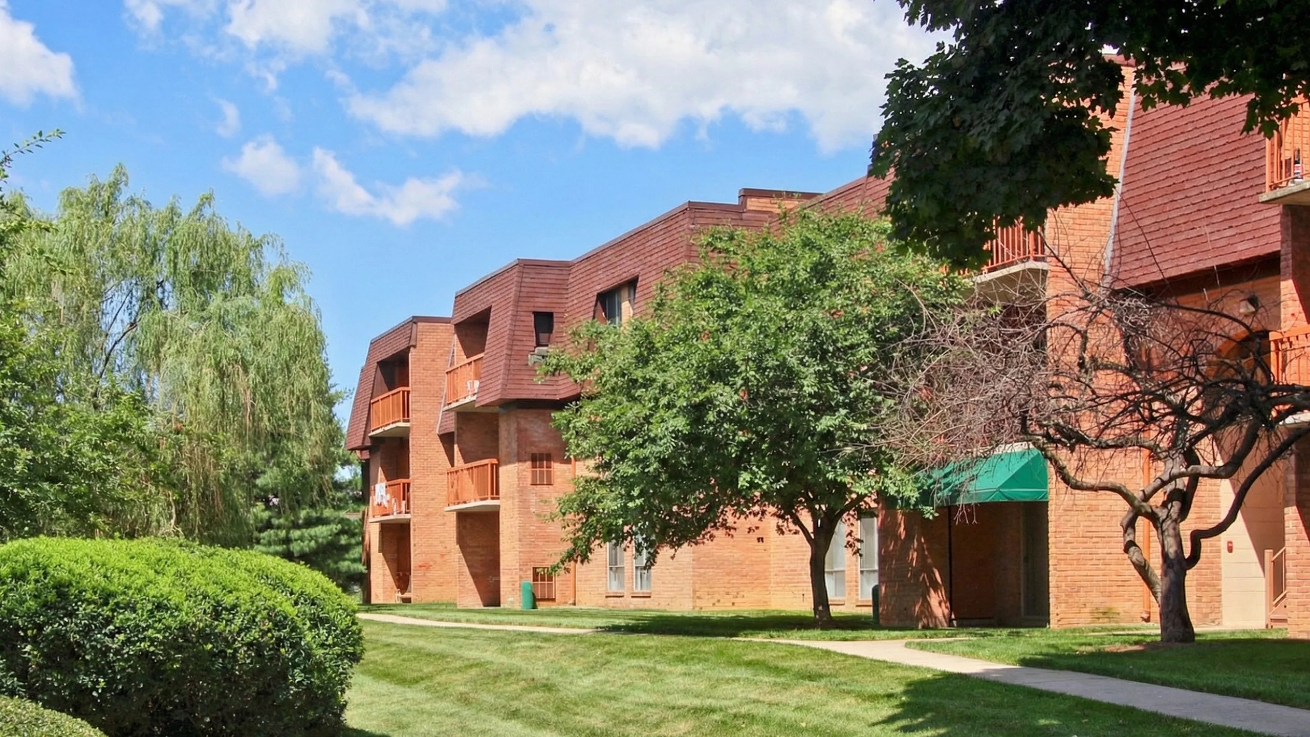Applegate Apartments