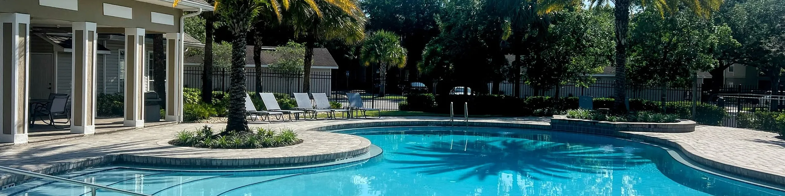 Creekside Park Pool