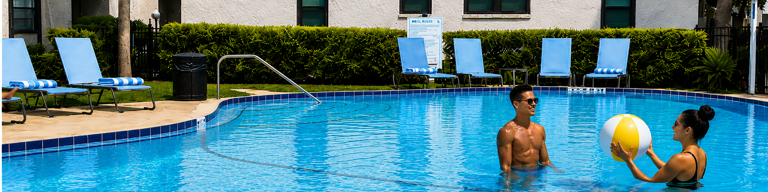 Riviera Park Poolside