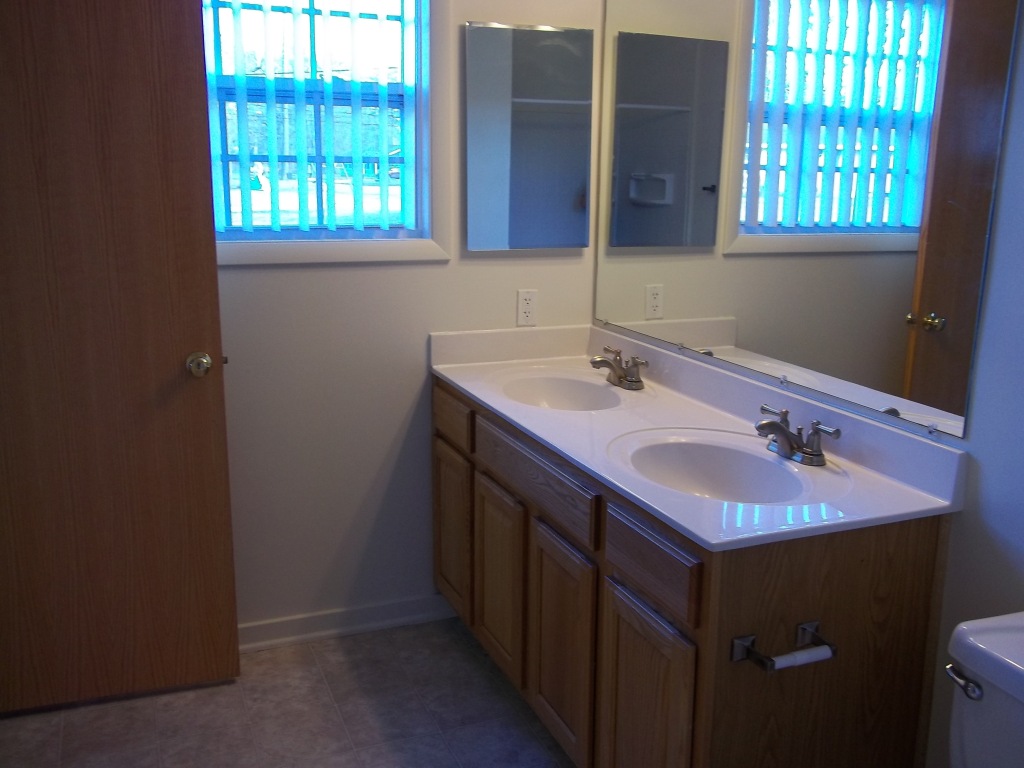 Spacious Bathroom | Tarawa Terrace NC Apartment For Rent | Camp Lejeune