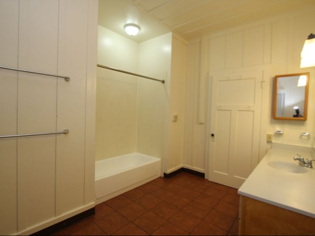 5-bedroom historic woodie on Schofield, bathroom