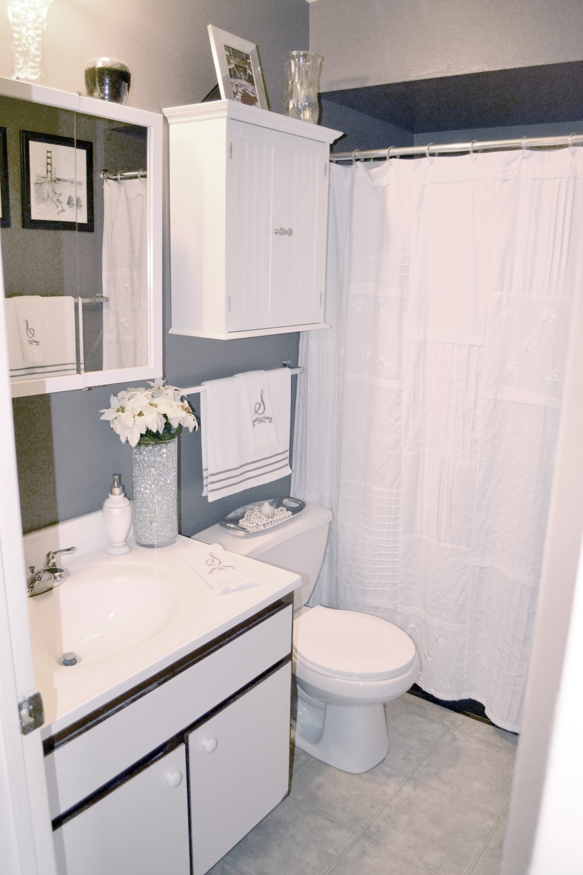 Two bedroom JNCO bathroom | apartment rentals watertown ny