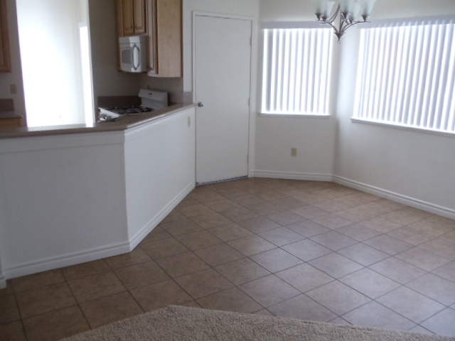 Pet-friendly rental houses, Los Angeles AFB, Los Angeles, CA