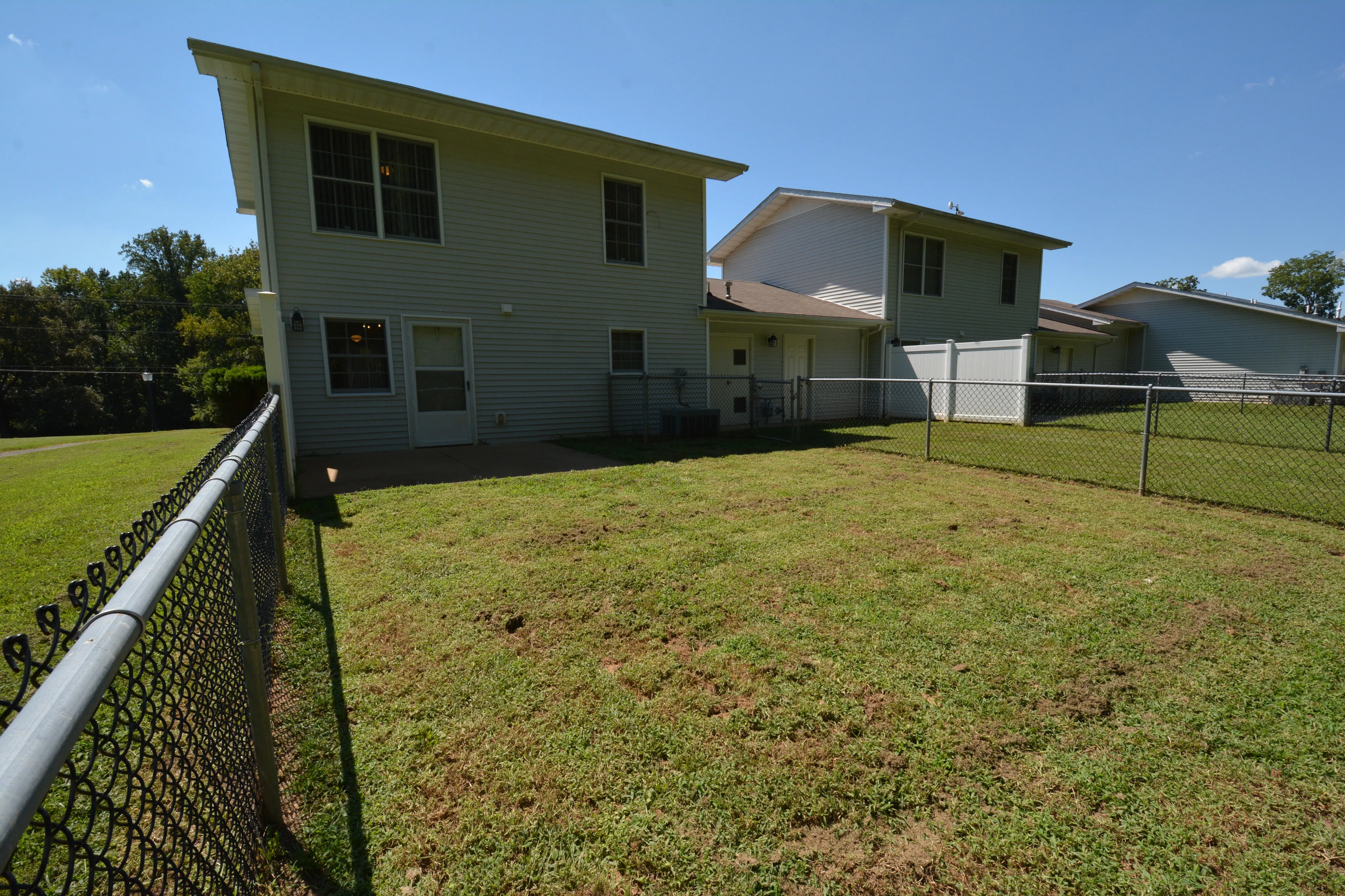 apartments for rent in clarksville tennessee | lawn care included