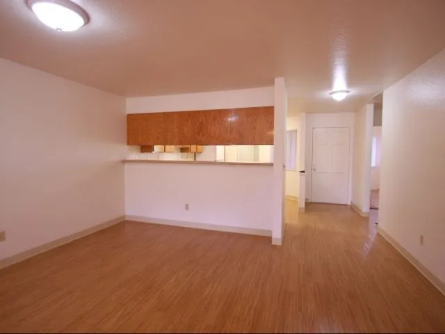 2-Bedroom single story townhome dining room adjsacent to kitchen