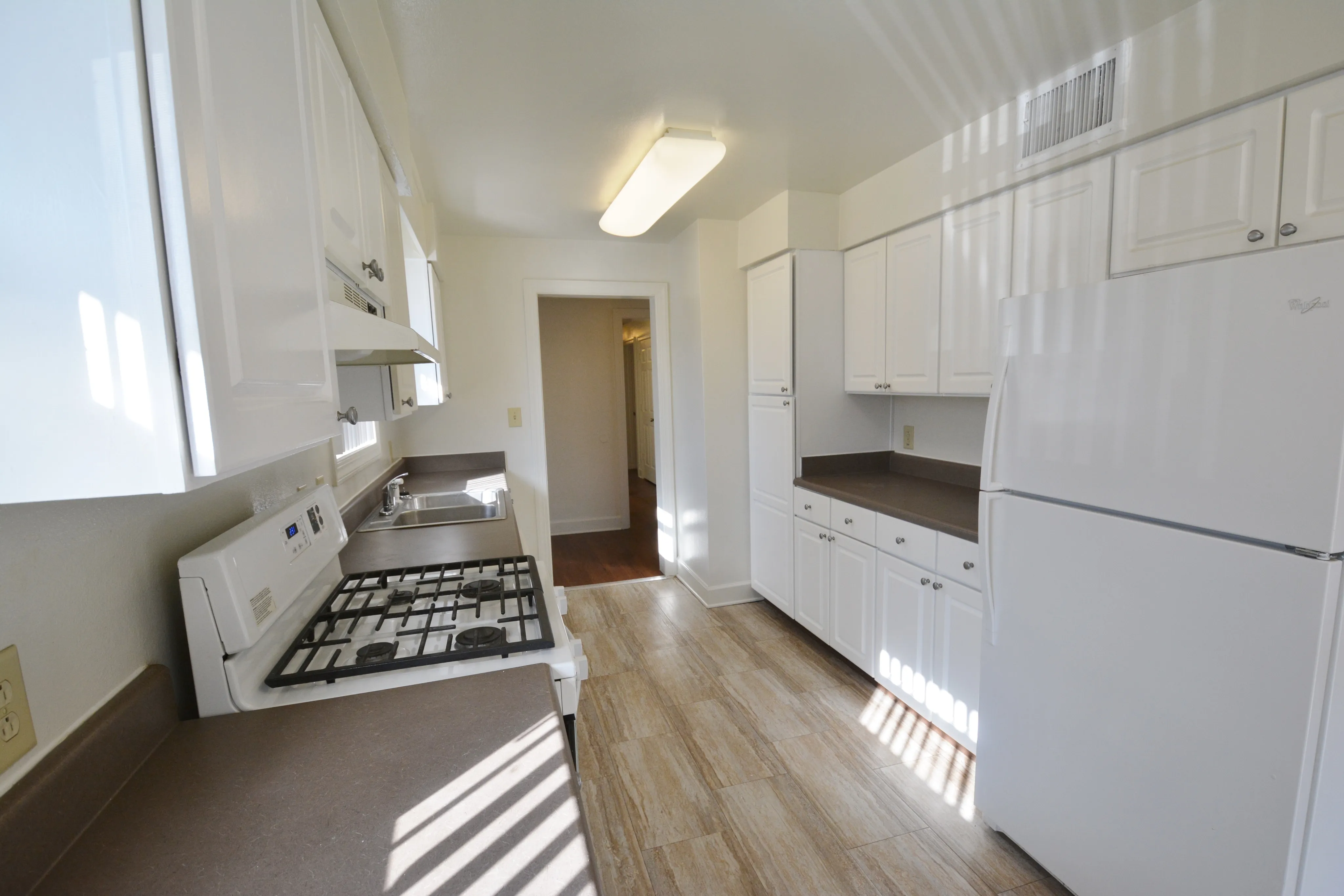 Modern Kitchen | Fort Campbell KY Apartment For Rent | Campbell Crossing